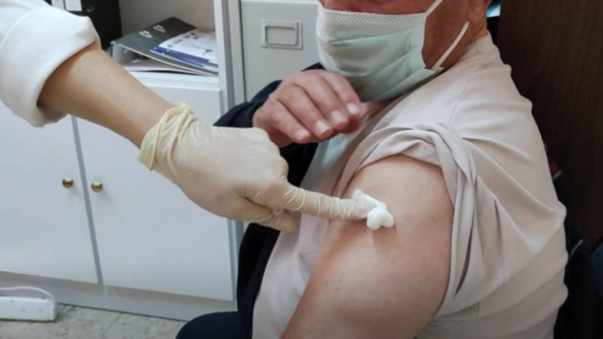 استئناف حملة تطعيم المعلمين في الأردن