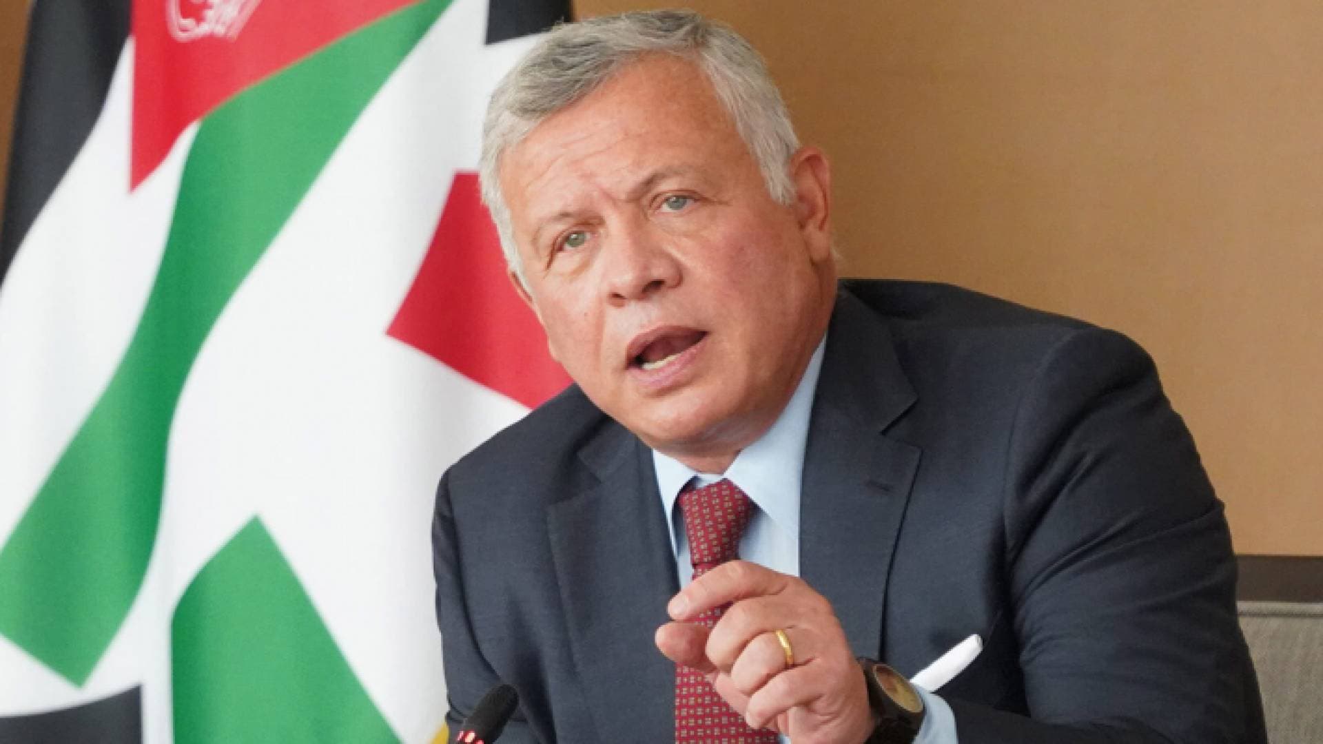 الملك يؤكد لنائبة الرئيس الأمريكي ضرورة توفير الحماية للفلسطينيين وممتلكاتهم ووقف انتهاكات الاحتلال الإسرائيلي