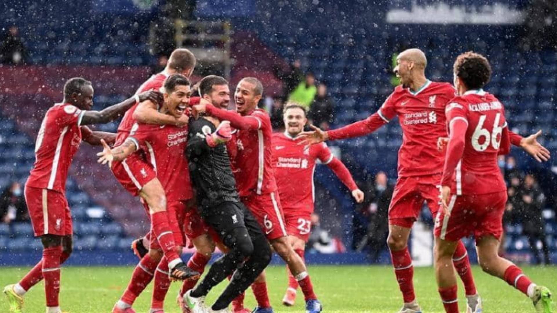بطولة إنكلترا: تشلسي وليفربول وليستر في صراع ثلاثي على بطاقتين أخيرتين لدوري الأبطال