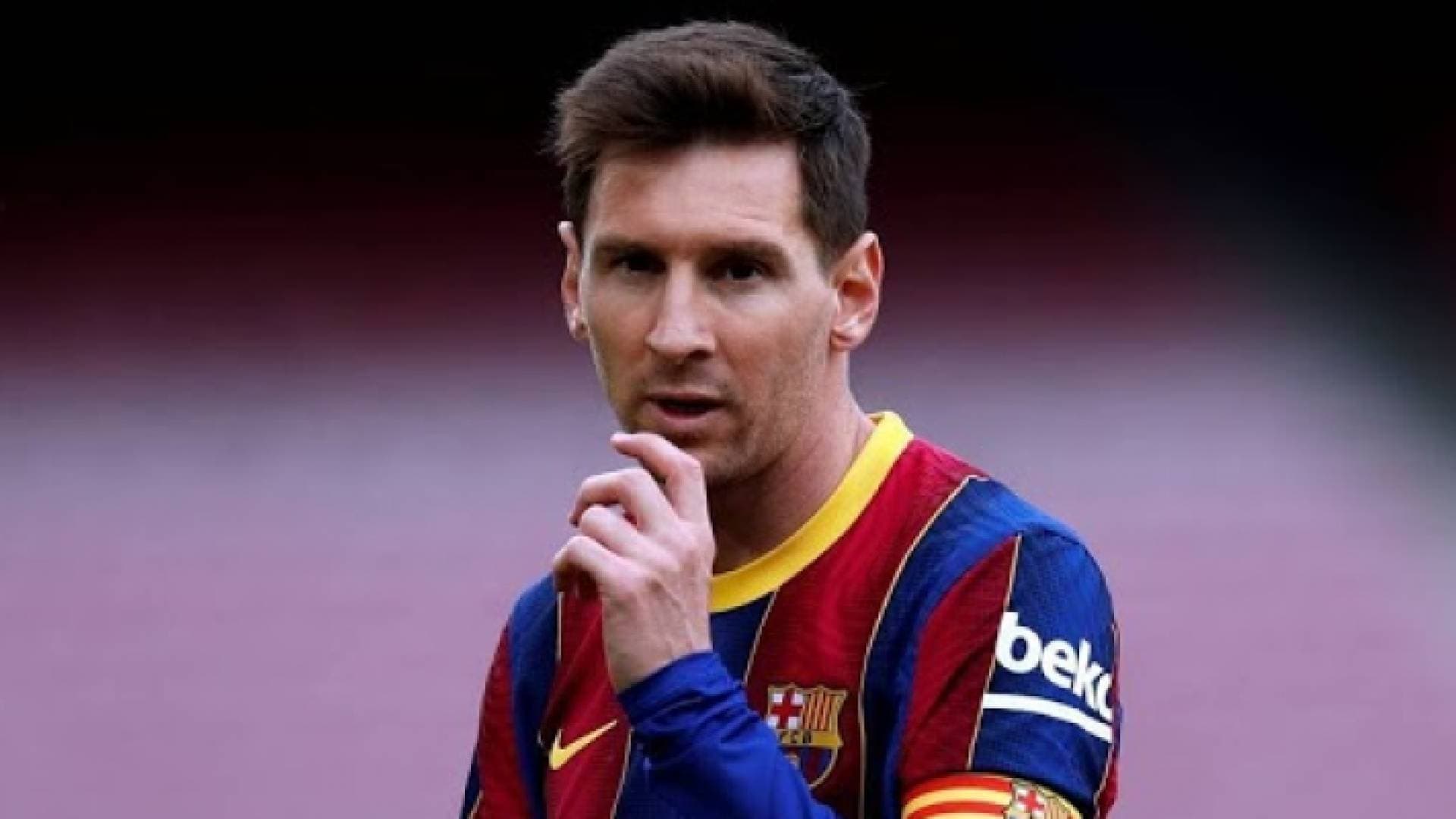 ميسي باق مع برشلونة