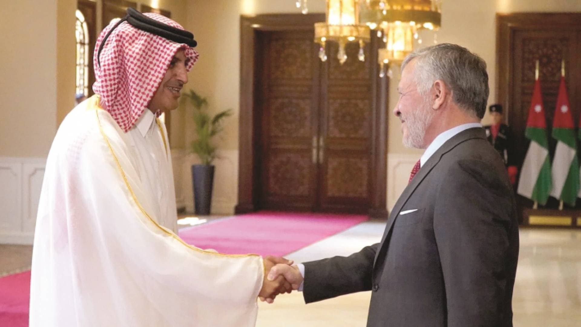 السفير القطري في عمان يهنئ الشعب الأردني بعيد استقلال المملكة "فيديو"