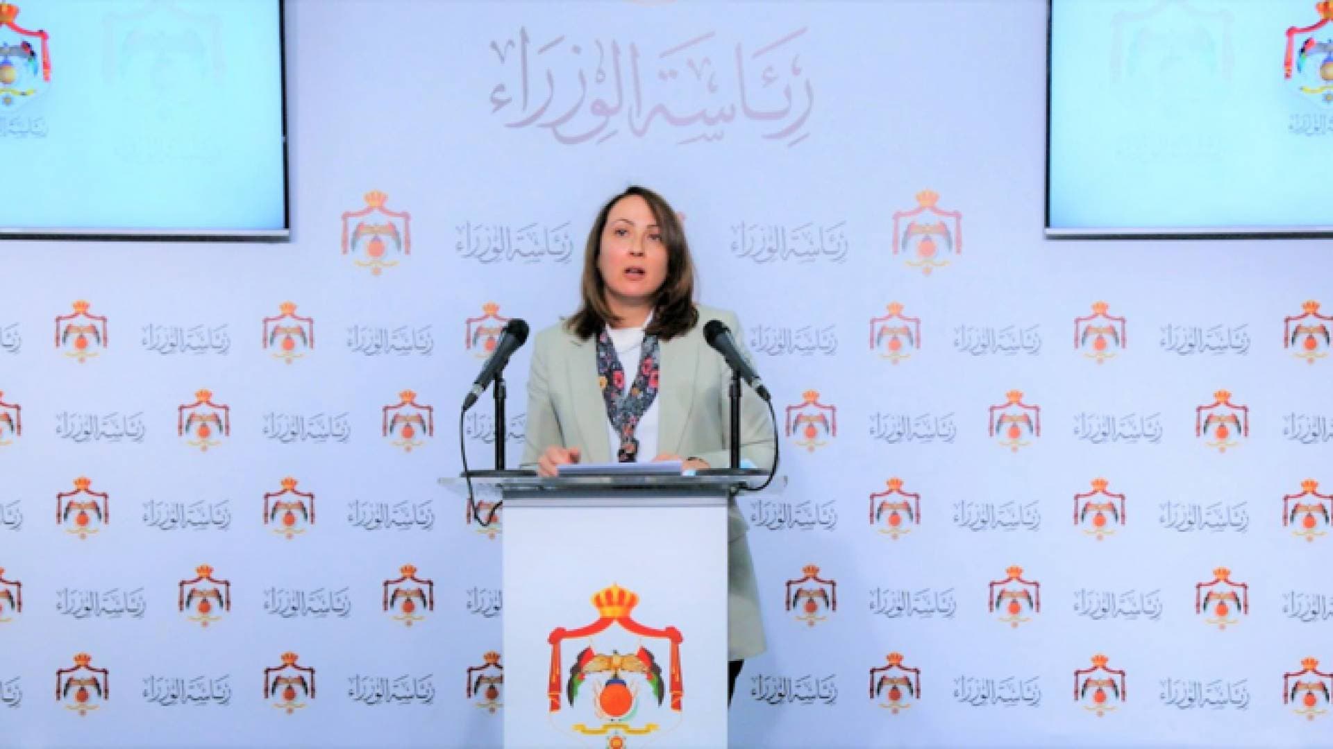 الحكومة تعلن موعد عودة الأراجيل إلى المقاهي وصالات الافراح و"الجيمات" والسينما.. فيديو