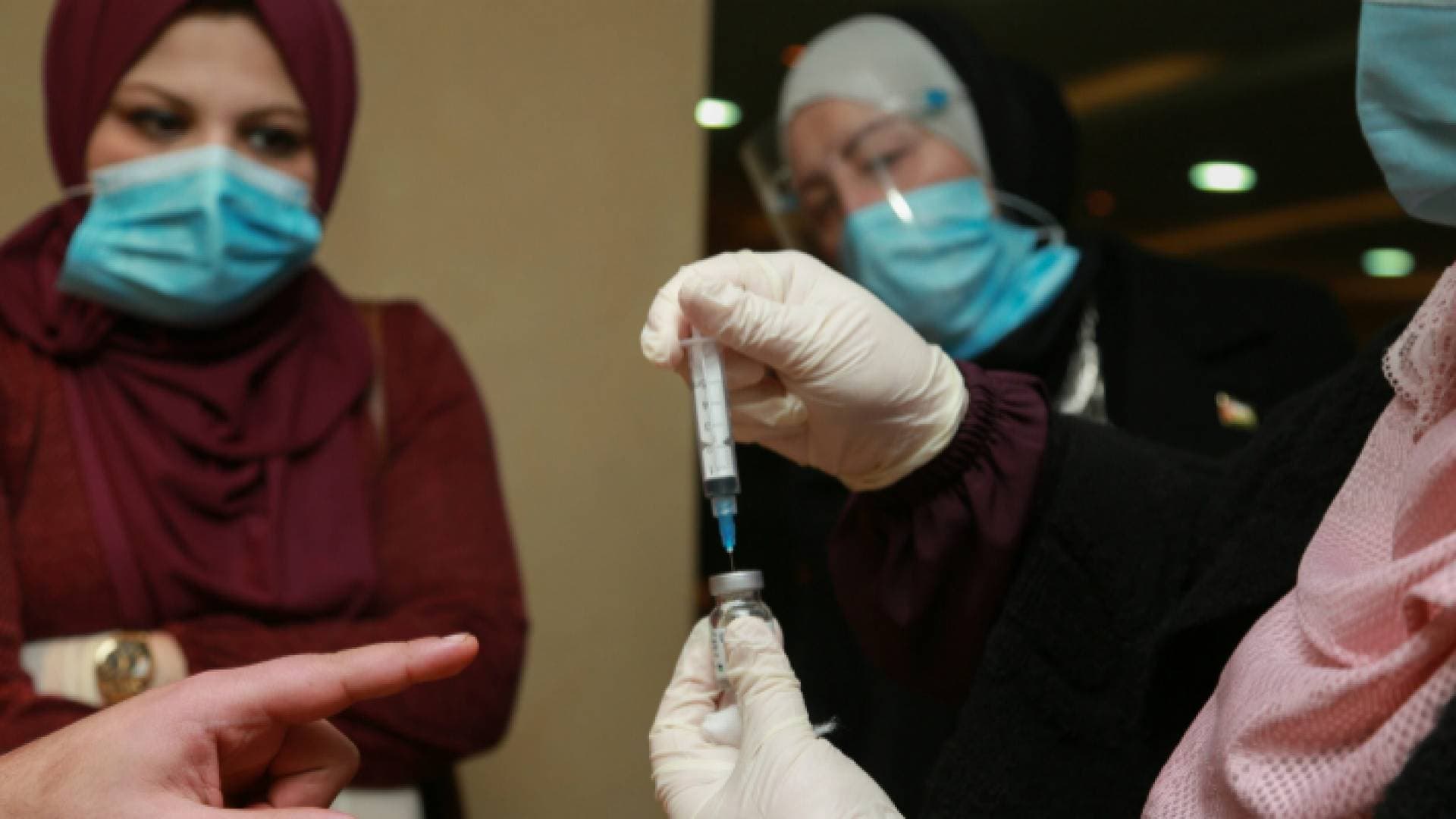 وزارة الصحة تكشف عدد متلقي لقاح كورونا في الأردن
