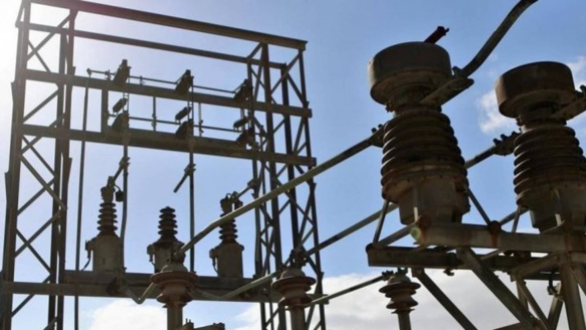 اجتماع في مجلس النواب حول انقطاع الكهرباء عن الأردن الاثنين