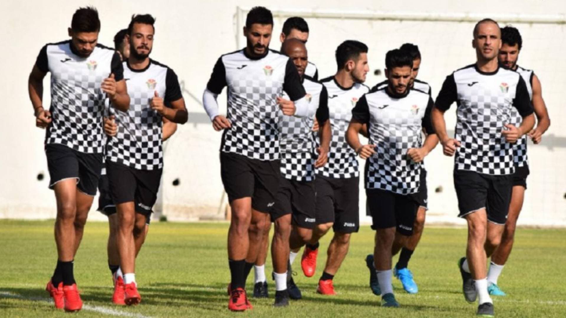 المنتخب الوطني يتأهب لتصفيات كأس العالم ونهائيات آسيا