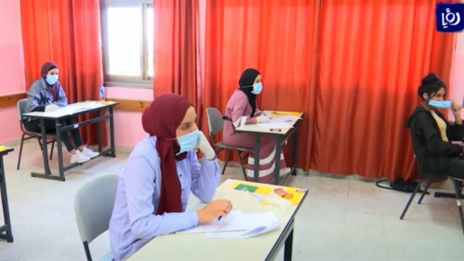 التربية توضح حول مصير طلبة التوجيهي الذين يصابون بكورونا في أثناء الامتحانات