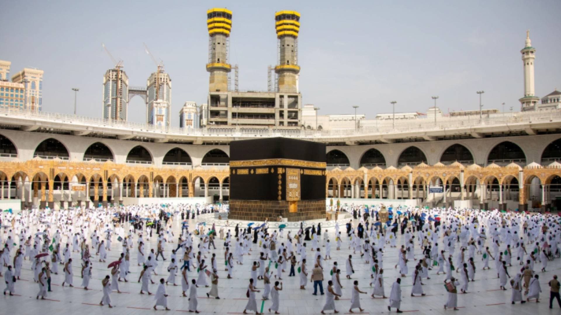 بعد حصر الحج في سكان السعودية.. وكلاء السفر: القطاع مدمر ويذهب إلى المجهول - فيديو