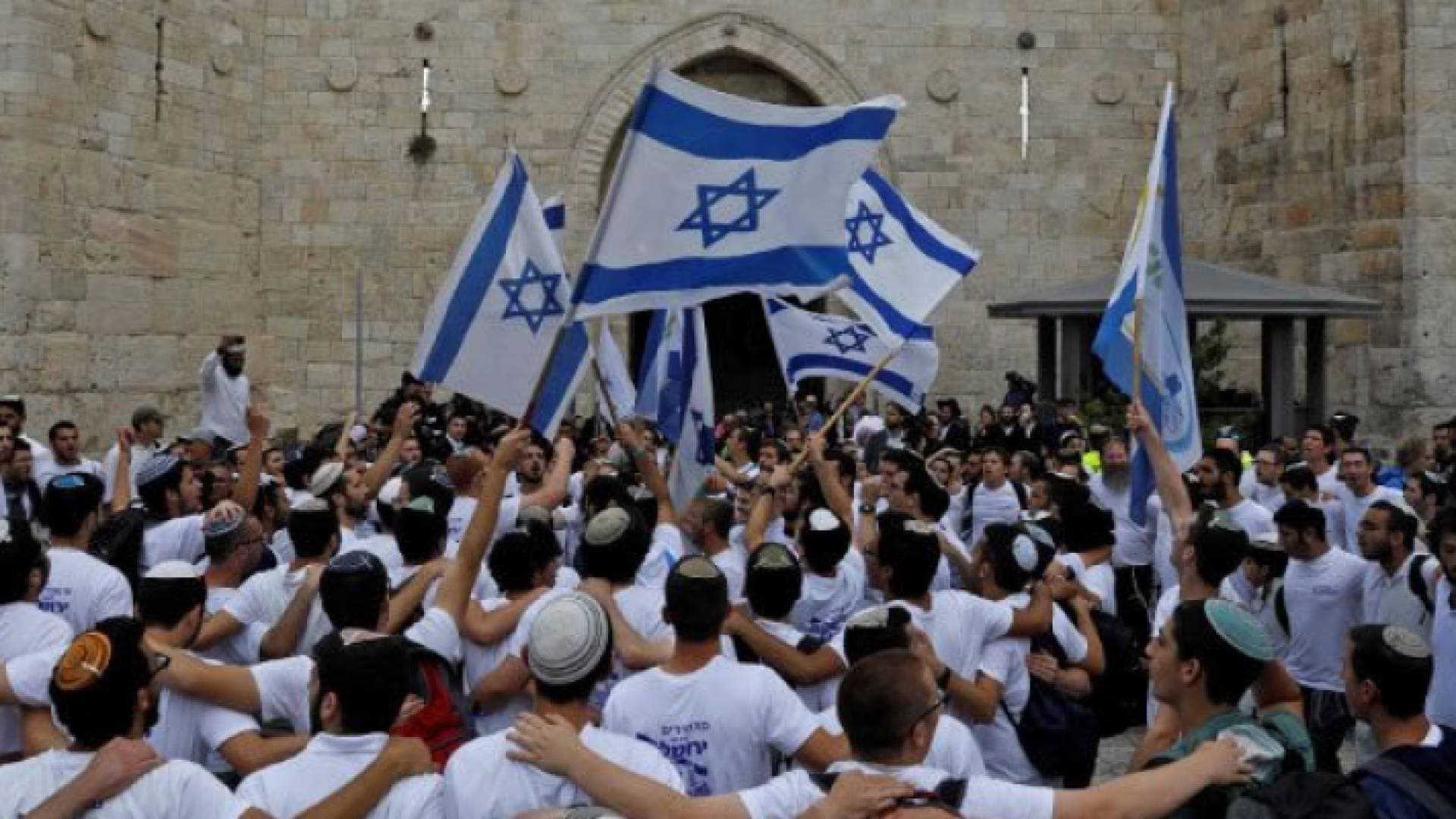 الاحتلال الإسرائيلي يستنفر قبل بدء "مسيرة الأعلام" وينشر مزيدا من بطاريات القبة الحديدية