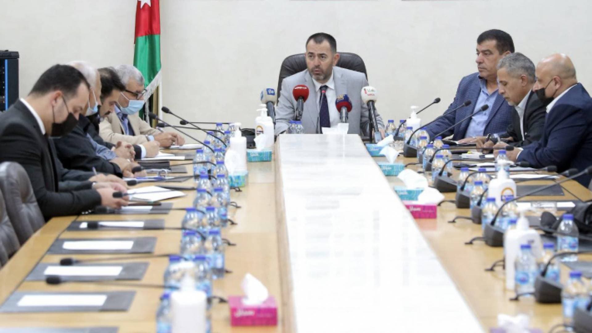 الطاقة النيابية تناقش أسس إيصال الكهرباء على حساب فلس الريف