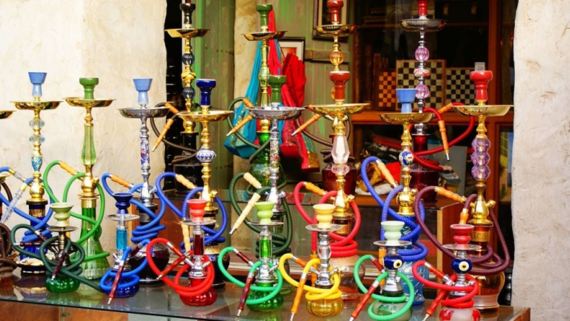 تكثيف الجولات التفتيشية على المنشآت السياحية التي تقدم الأرجيلة