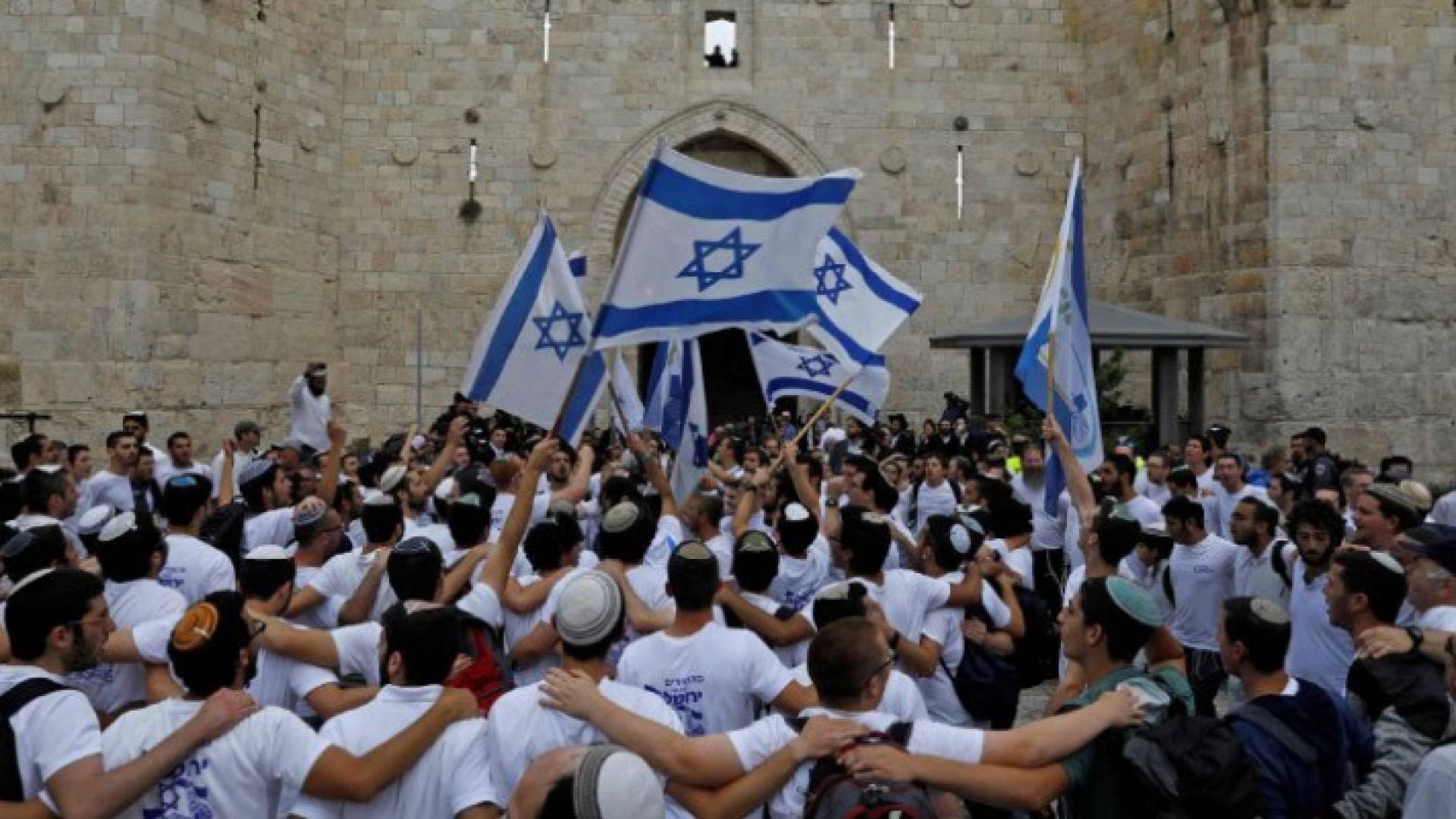 وسم "#لن_تمر" يتصدر تويتر ردا على مسيرة الأعلام في القدس