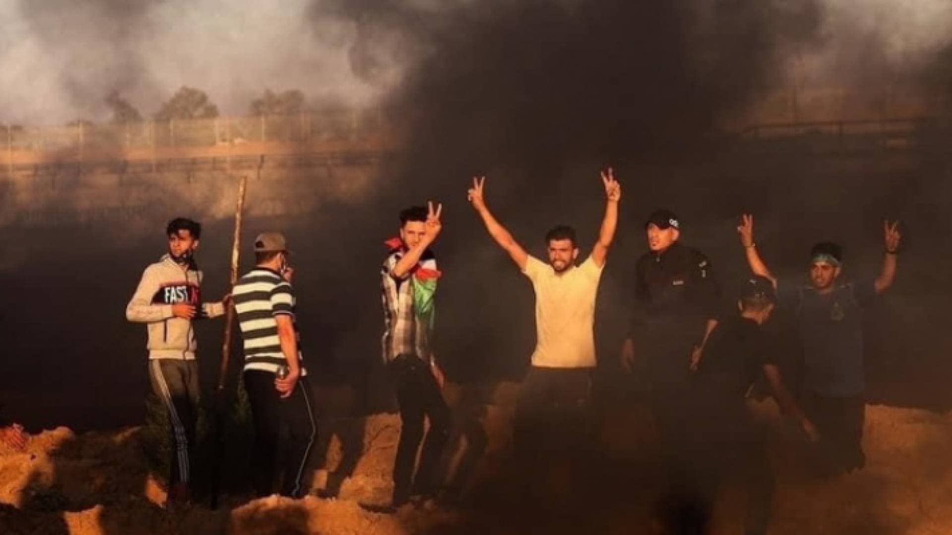 اصابة فلسطيني برصاص الاحتلال في خان يونس خلال فعاليات الارباك الليلي