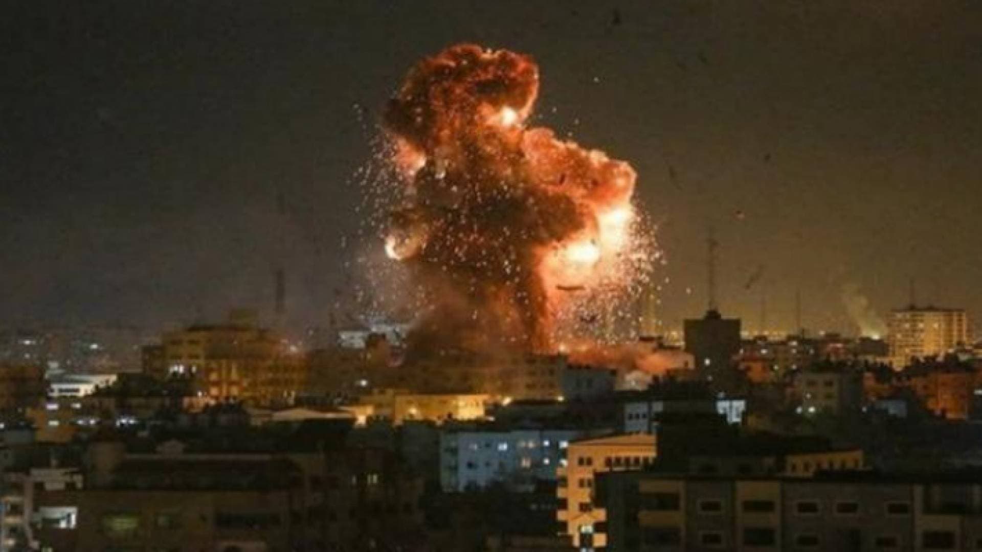 الاحتلال الإسرائيلي يستهدف مواقعا للمقاومة الفلسطينية في غزة