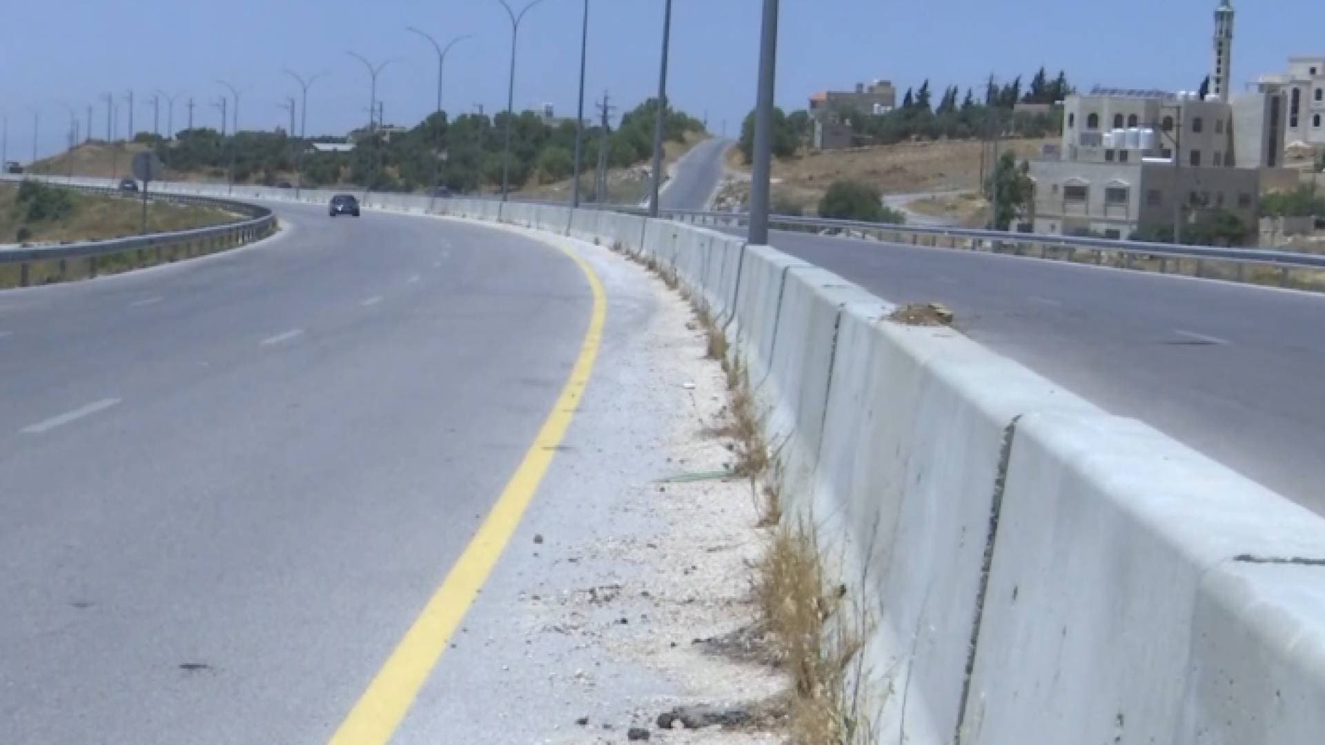 الكسبي: لا مخصصات مالية حاليا لاستكمال طريق إربد الدائري - فيديو