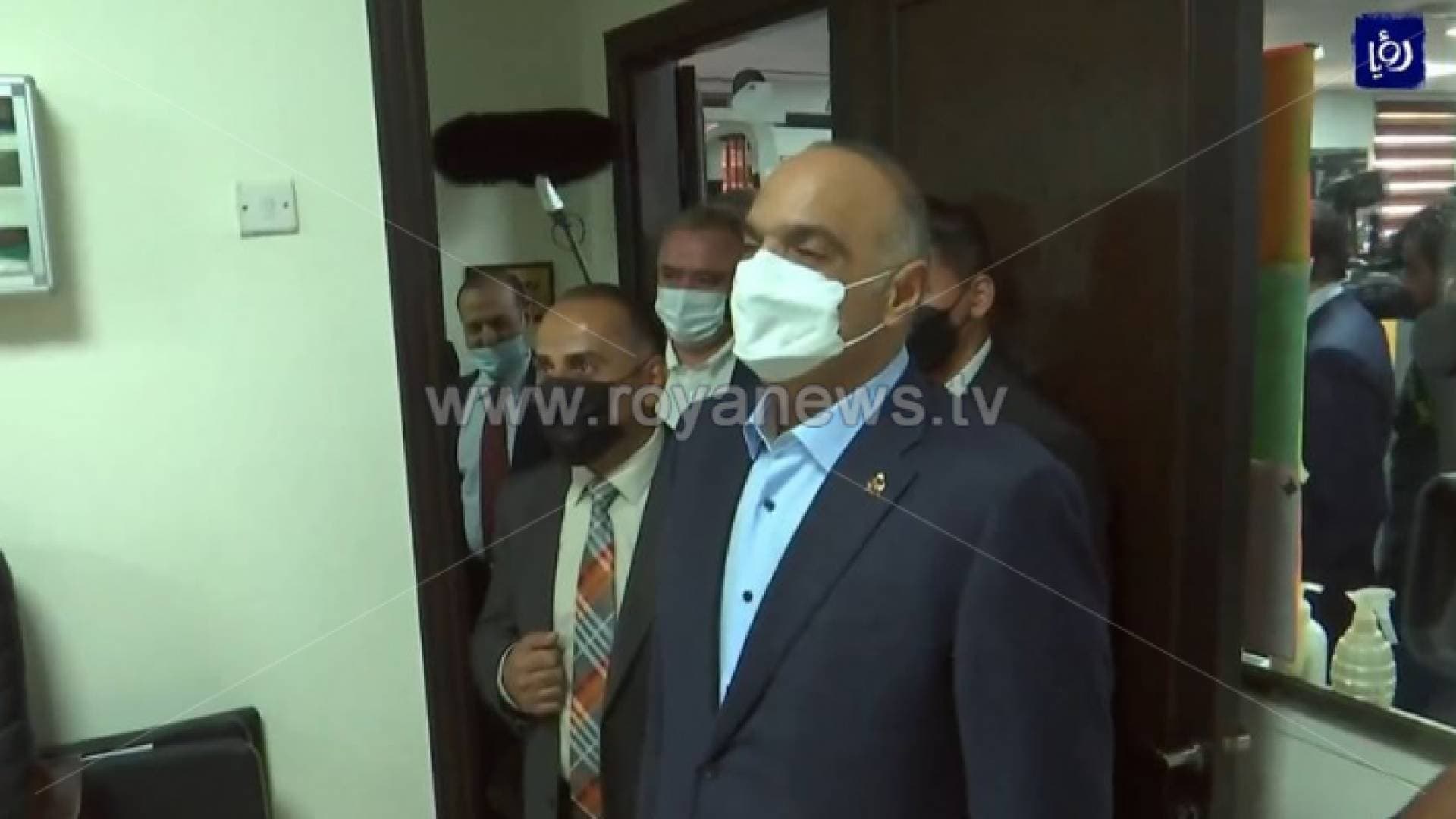 الخصاونة في مادبا للاطلاع على واقع الخدمات المقدمة للمواطنين.. فيديو