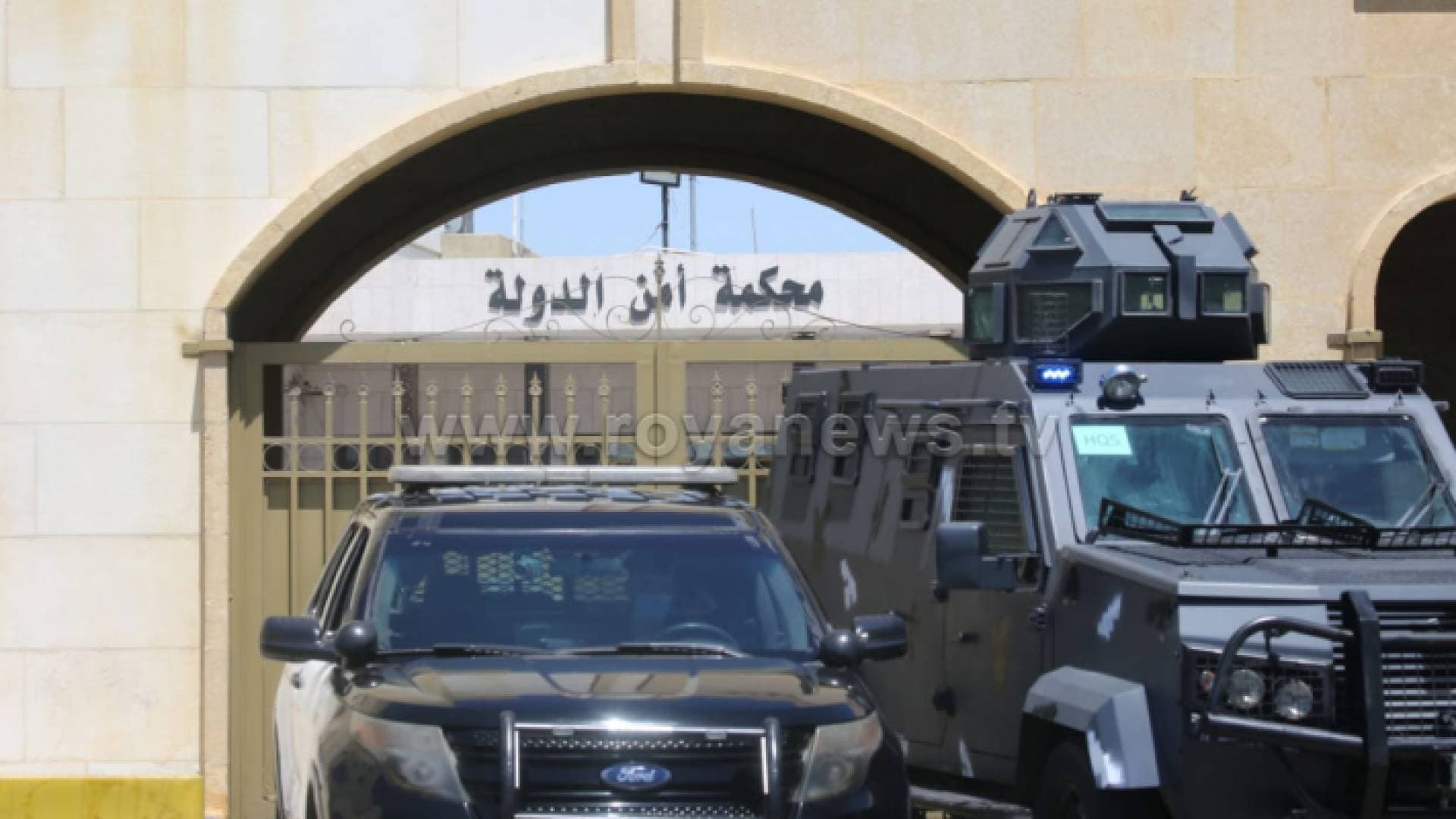 العتوم يوضح سبب السرية في محاكمة المتهمين بقضية "الفتنة".. فيديو