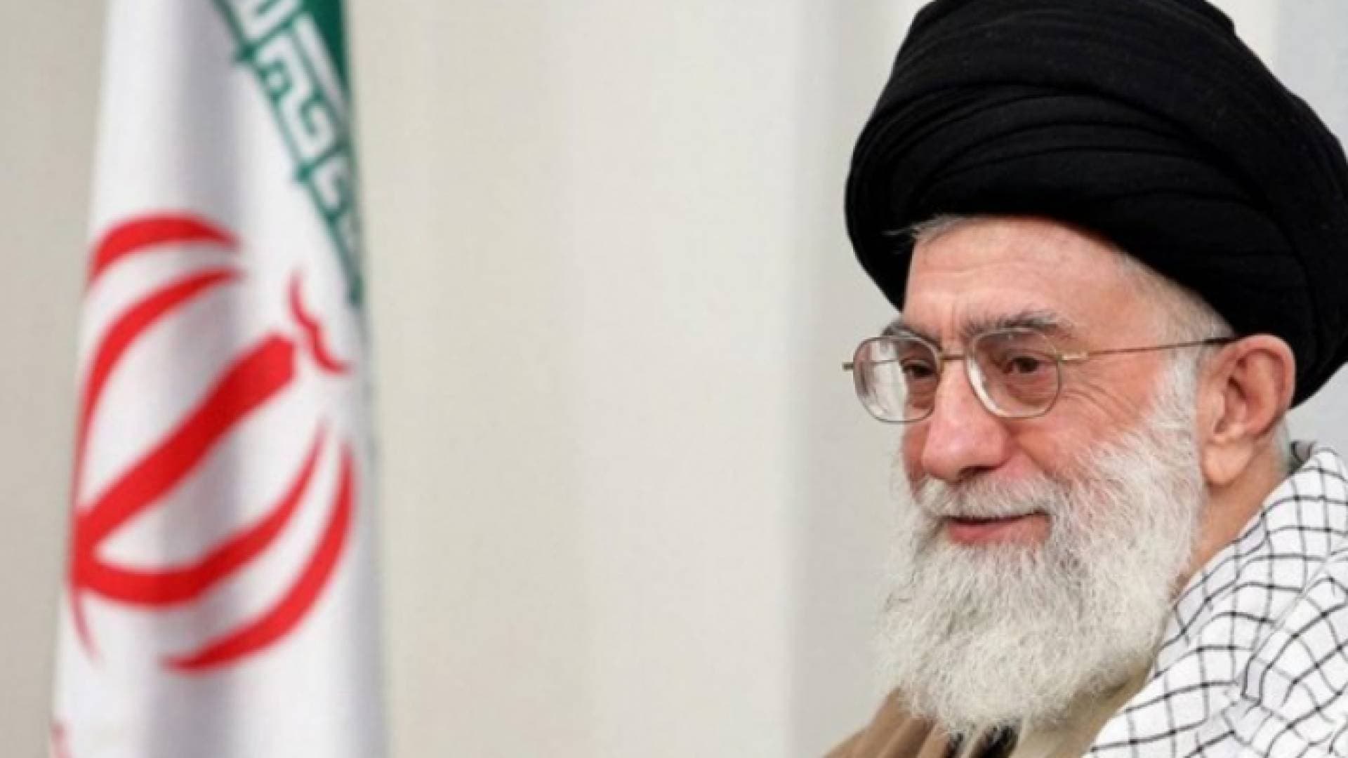 خامنئي يتلقى لقاحا مضادا لكورونا صنع بالكامل في إيران