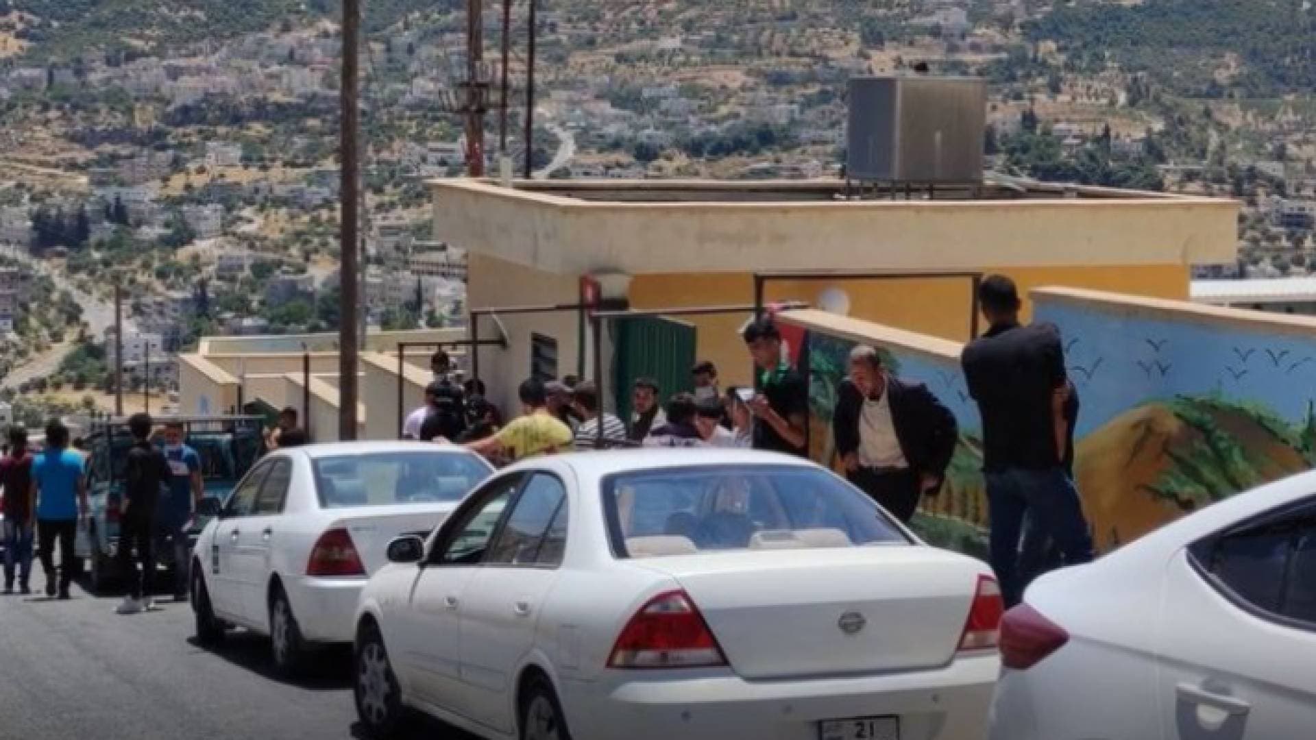 آراء متباينة حول امتحان كيمياء "التوجيهي" والوزارة تطمئن الطلبة - فيديو