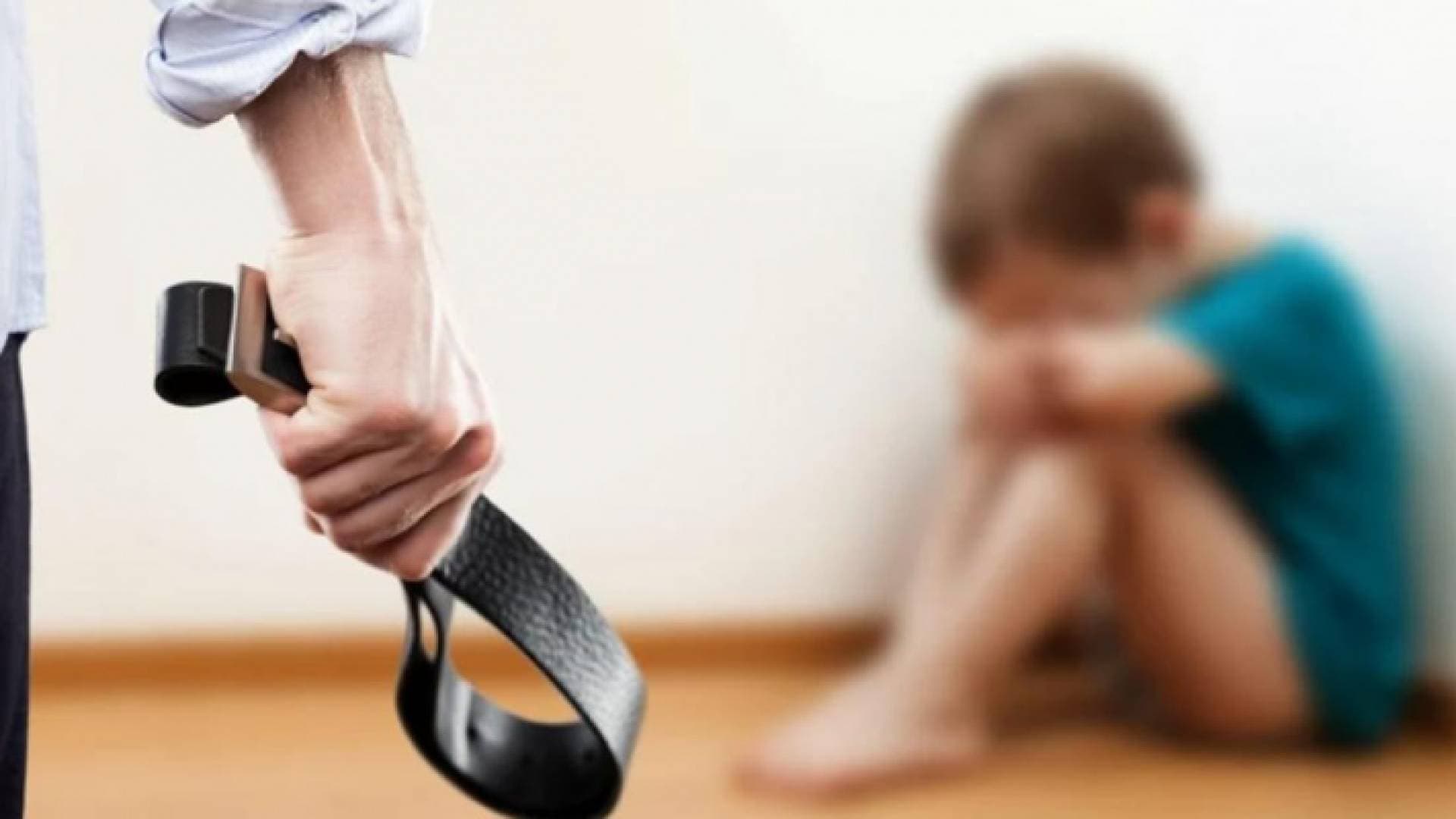 مقتل طفل وإصابة شقيقه على يد والدهما في الأردن