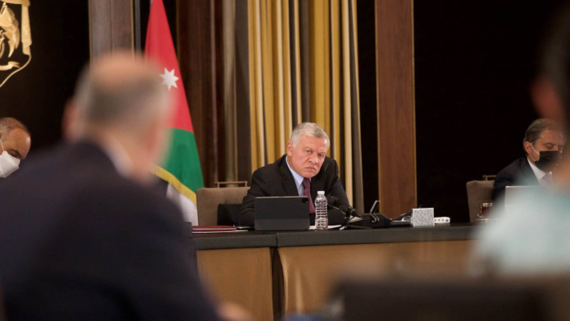 الملك: لا يمكن نجاح الإصلاح الاقتصادي دون الإداري