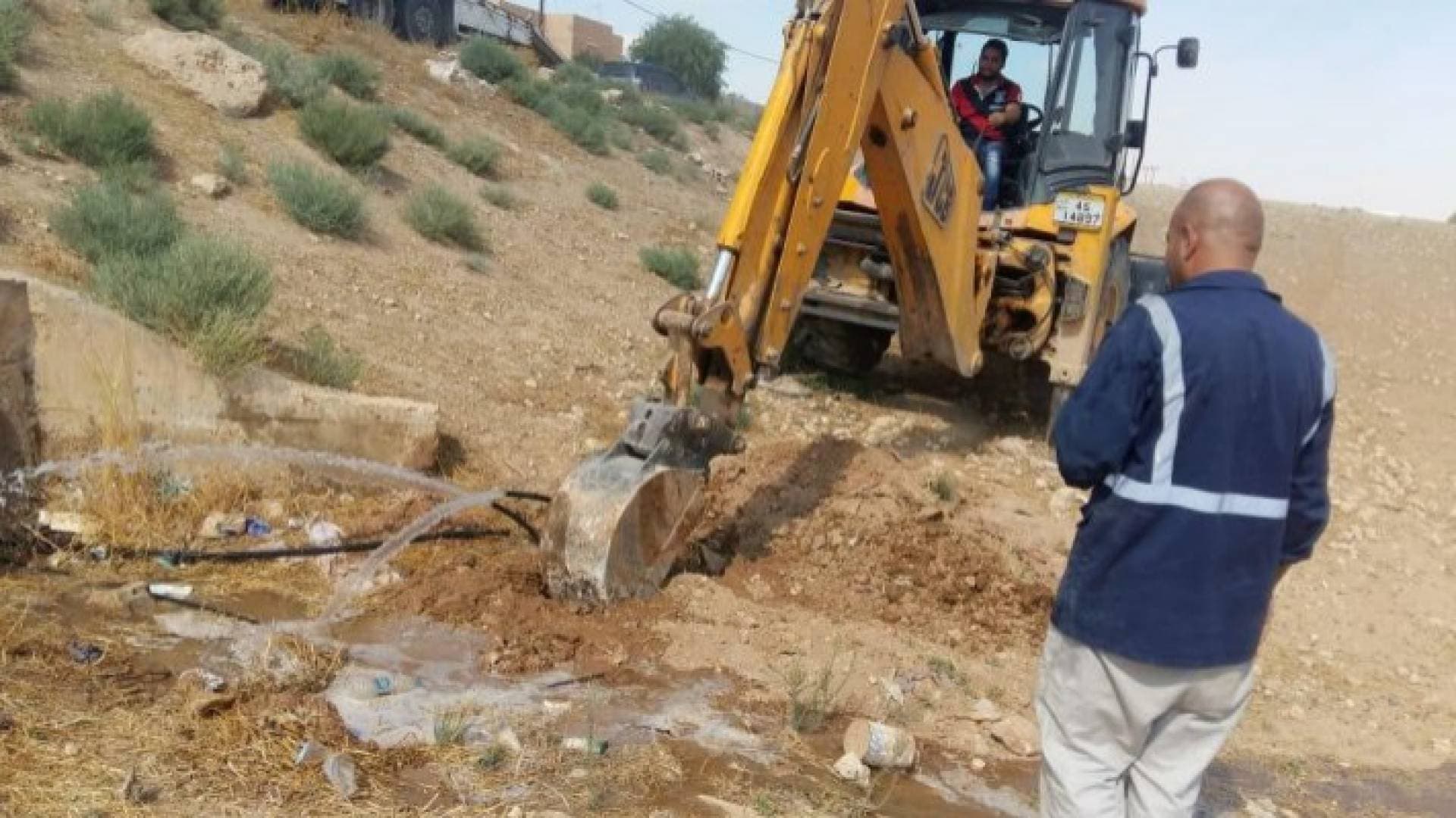 "مياه اليرموك"تحرر ٥٦٨ ضبطا لاعتداءات على شبكات المياه منذ بداية العام الحالي