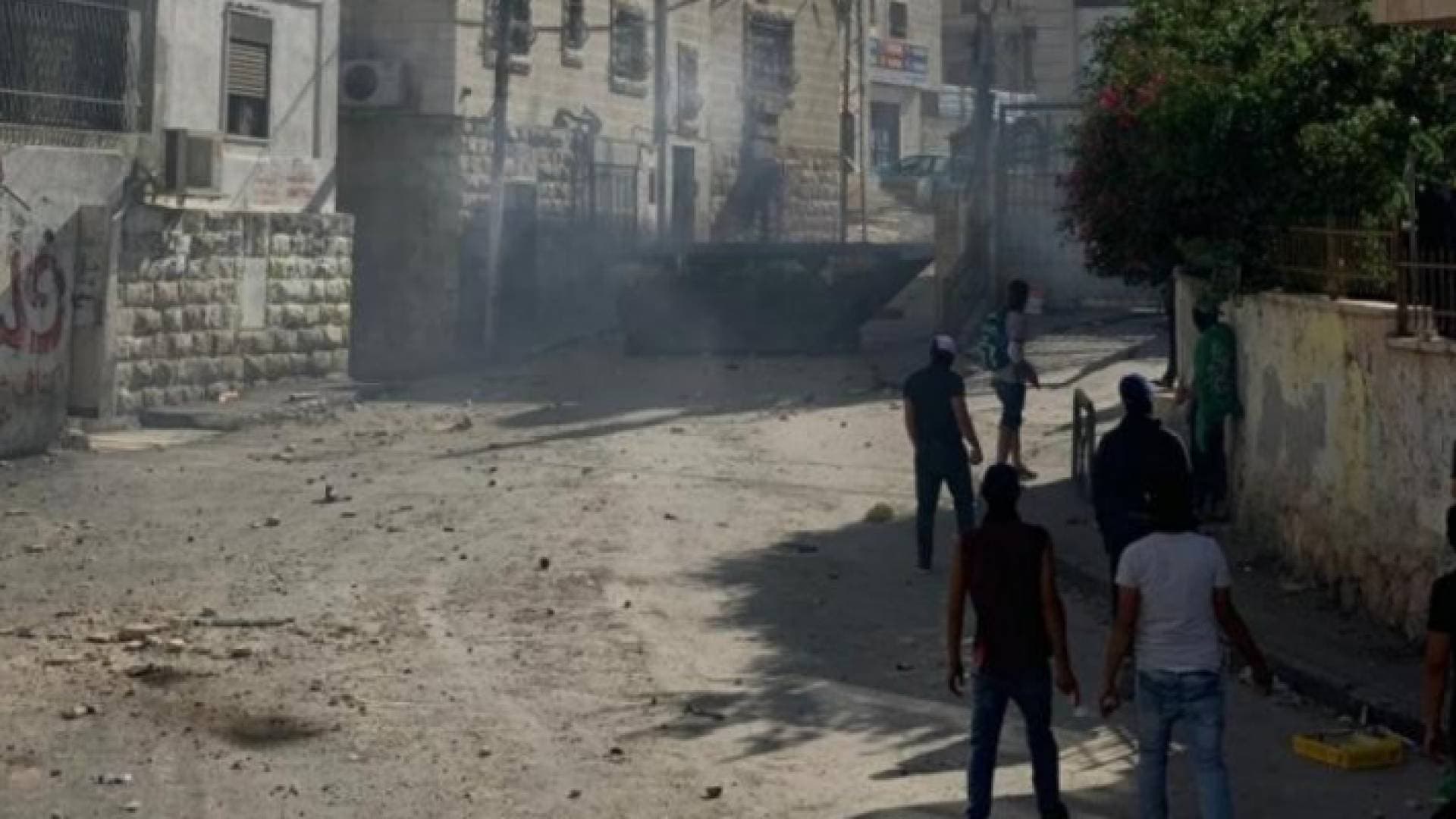 إصابات واختناق إثر اعتداء الاحتلال على سكان حي البستان في القدس المحتلة - فيديو