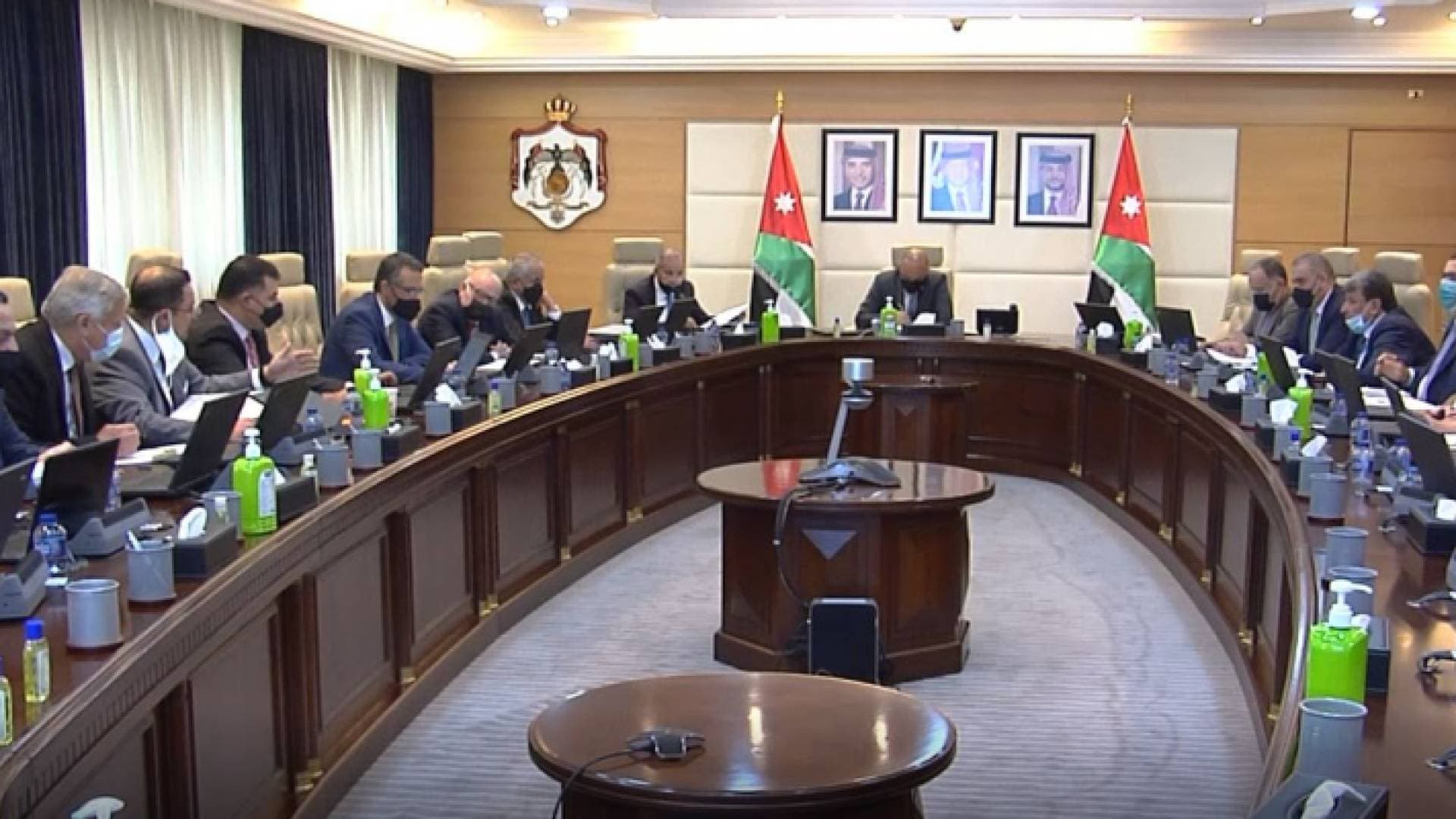 الحكومة تمدد العمل بمنح خصومات على الضرائب المترتبة لصالح "الإدارة المحلية" وأمانة عمان.. تفاصيل