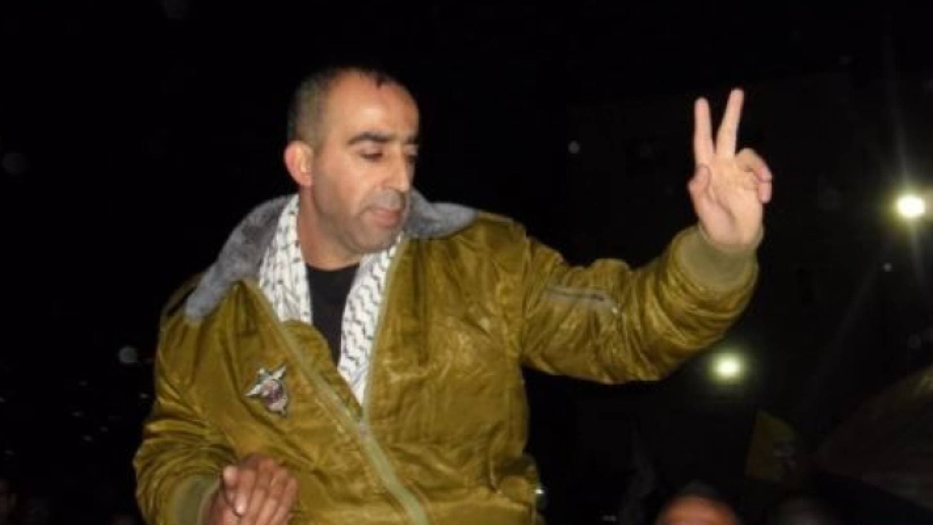 الاحتلال يحول الناشط في قضية الأسرى سعد نواورة إلى الاعتقال الإداري لـ٦ أشهر