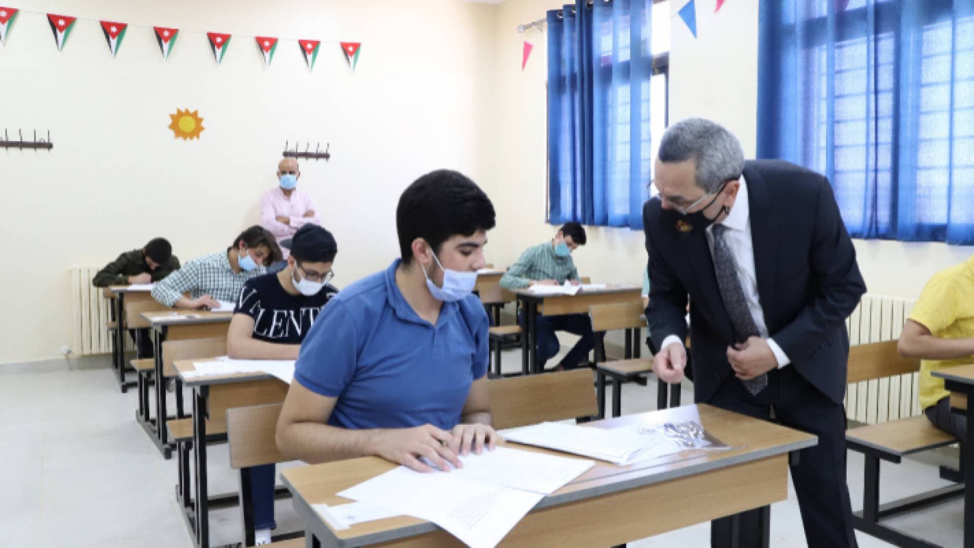 وزارة التربية تعلن أعداد طلبة التوجيهي الذين تم حرمانهم