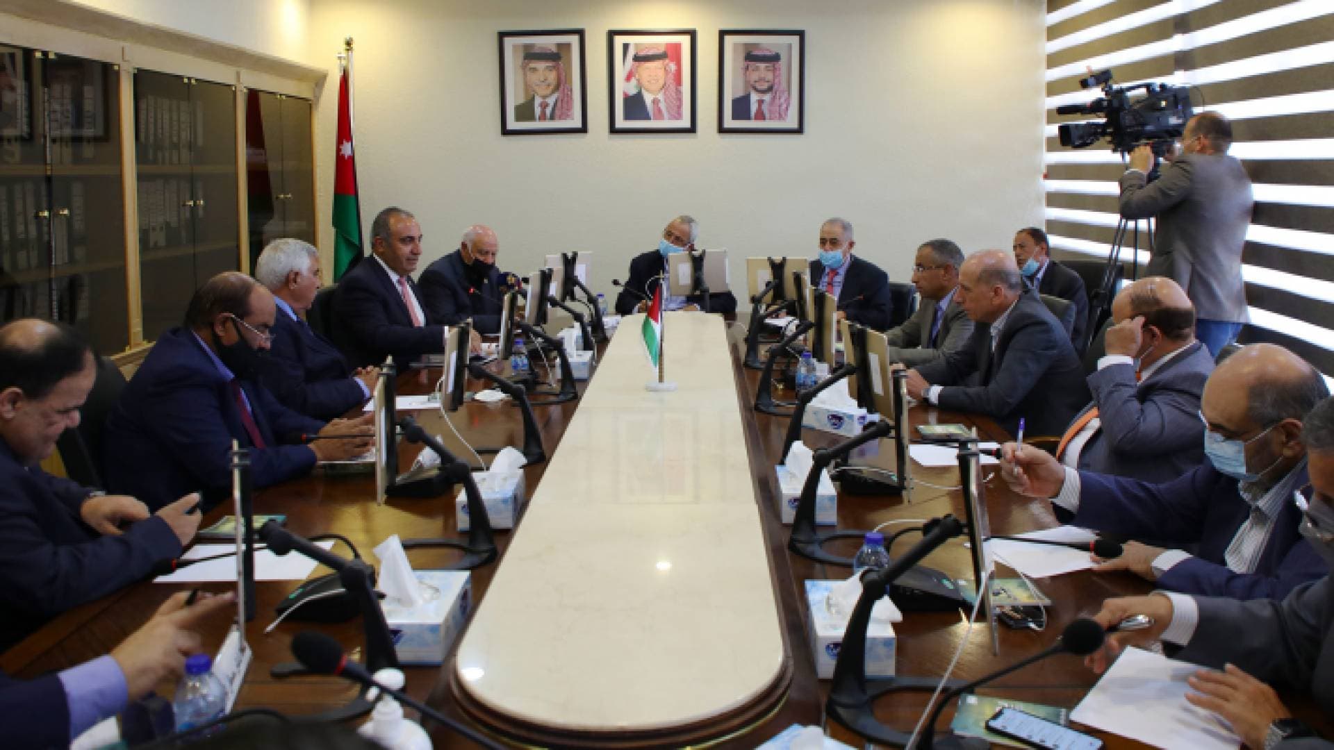 الشواربة يكشف عن عدد الحافلات التي ستشتريها أمانة عمان لتعزيز أسطول النقل