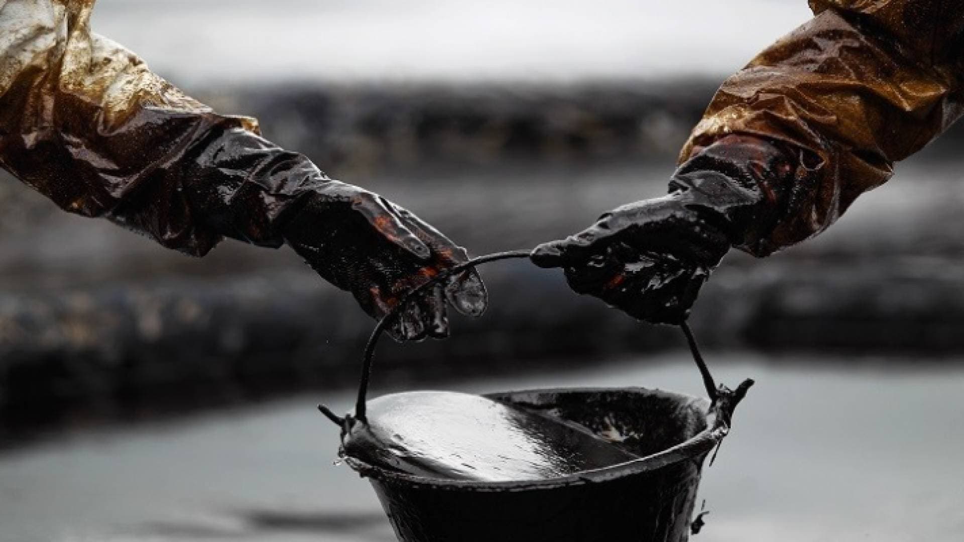 هكذا تفاعل الأردنيون مع سعر برميل النفط الأردني