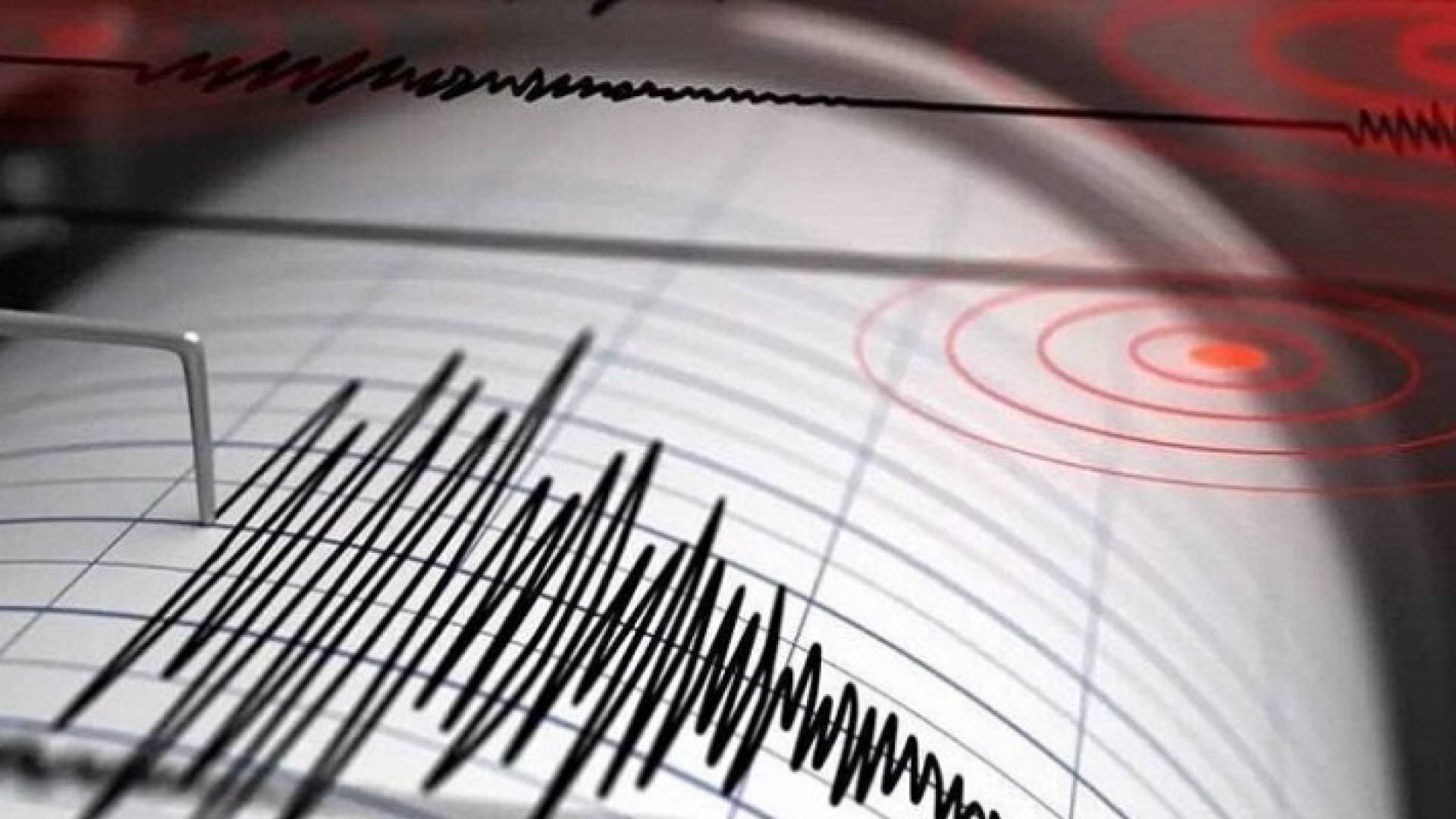 زلزال بقوة ٦,١ درجات يضرب إندونيسيا