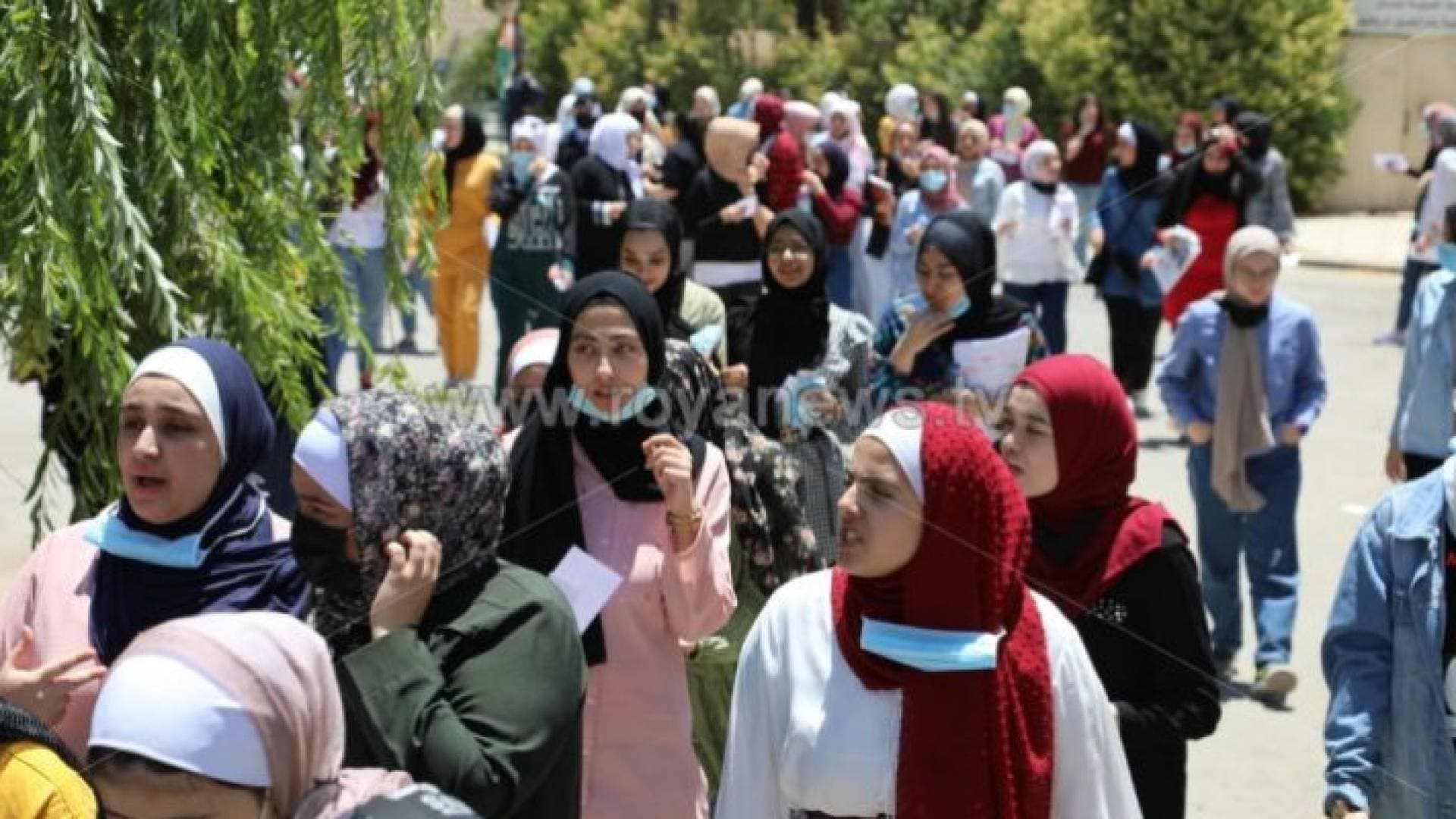 طلبة "التوجيهي" يختتمون امتحاناتهم الخميس