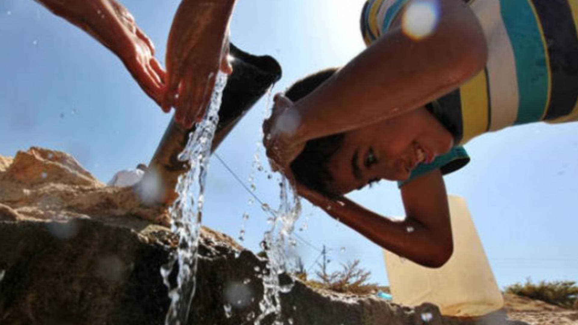 درجات حرارة أربعينية في عمان.. فهل تستمر الكتلة الحارة خلال العيد.. طقس العرب يجيب - فيديو
