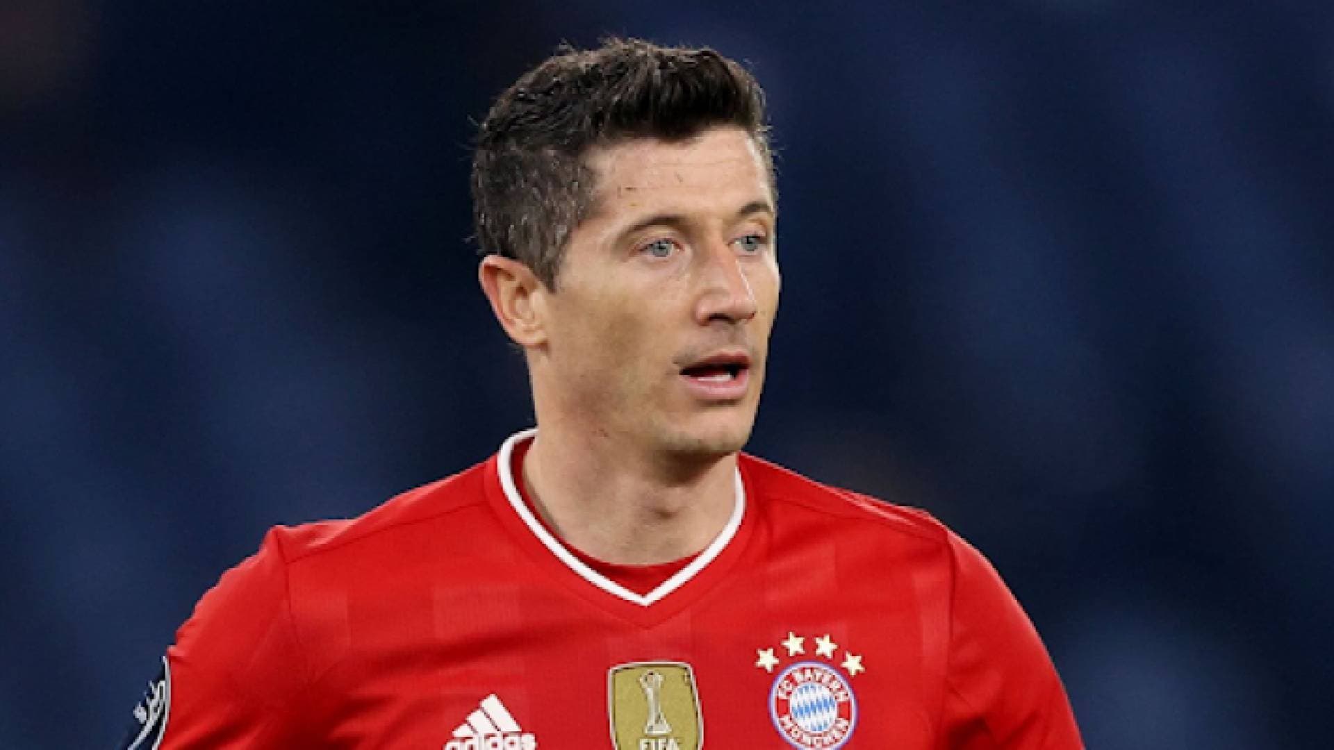 ليفاندوفسكي على رادار تشيلسي