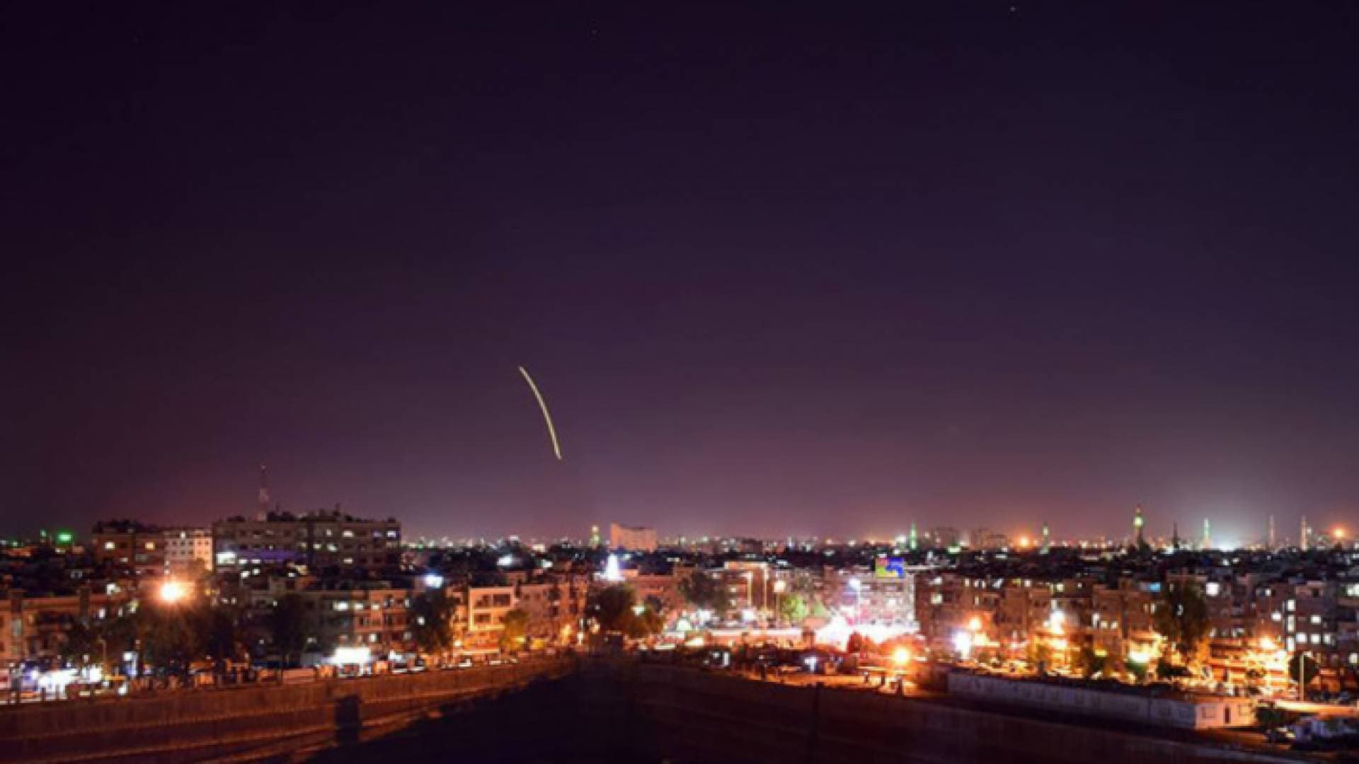 "سانا": الدفاعات الجوية السورية تتصدى لعدوان من الاحتلال الإسرائيلي على ريف حلب