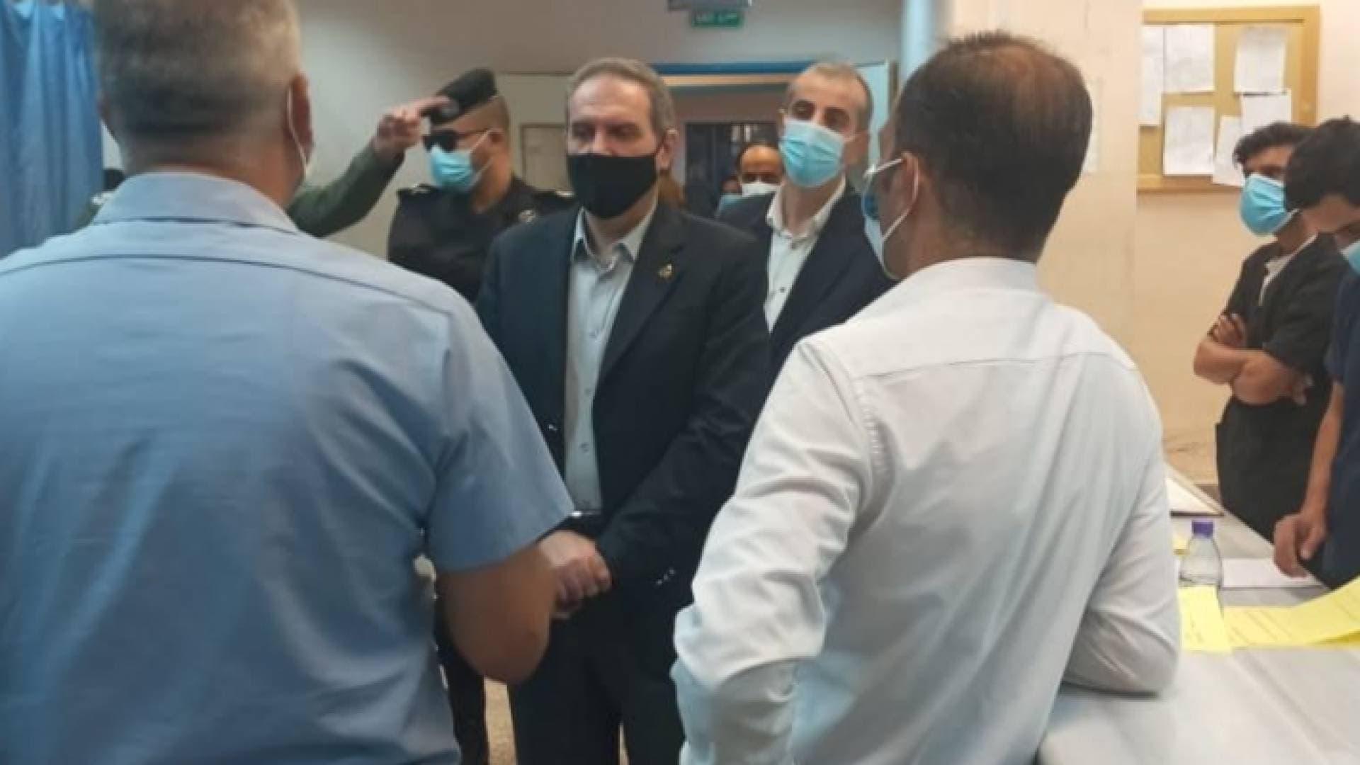 وزير الصحة يتفقد الخدمات الصحية الحكومية في المفرق - صور