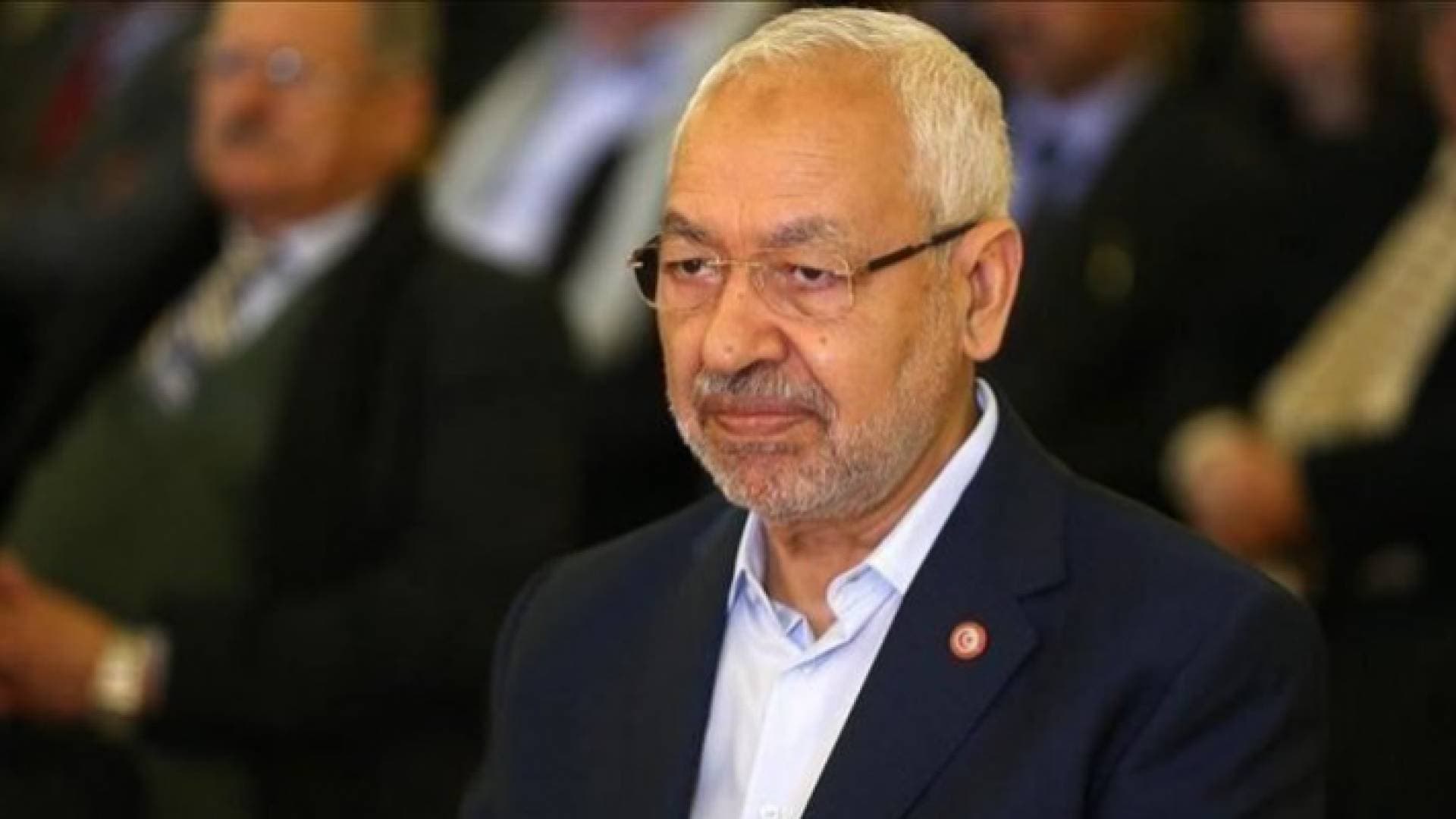 الجيش التونسي يمنع الغنوشي والنواب وموظفي رئاسة الحكومة من دخول مقارهم