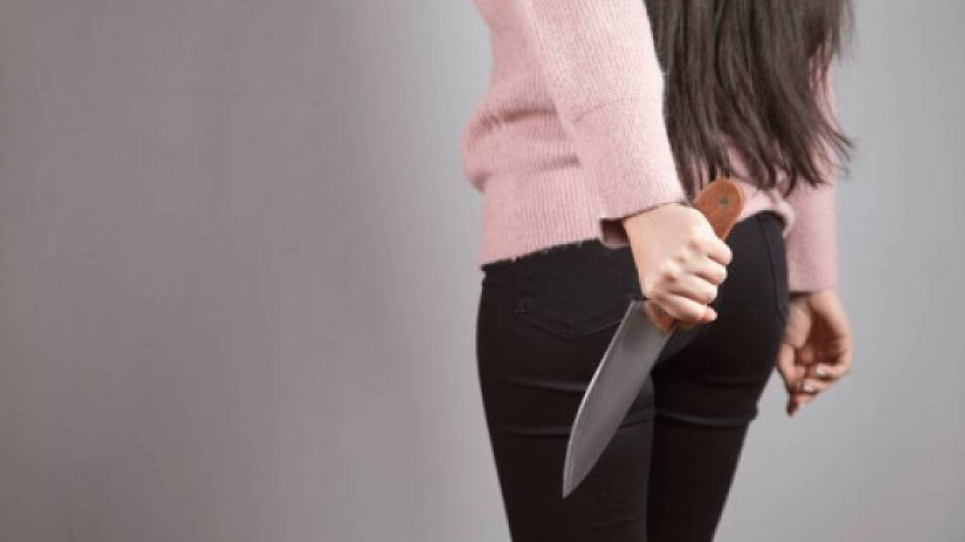 مصري يلجأ للقضاء بعد تهديد زوجته بذبحه و٨ سنوات عاشها في جحيمها