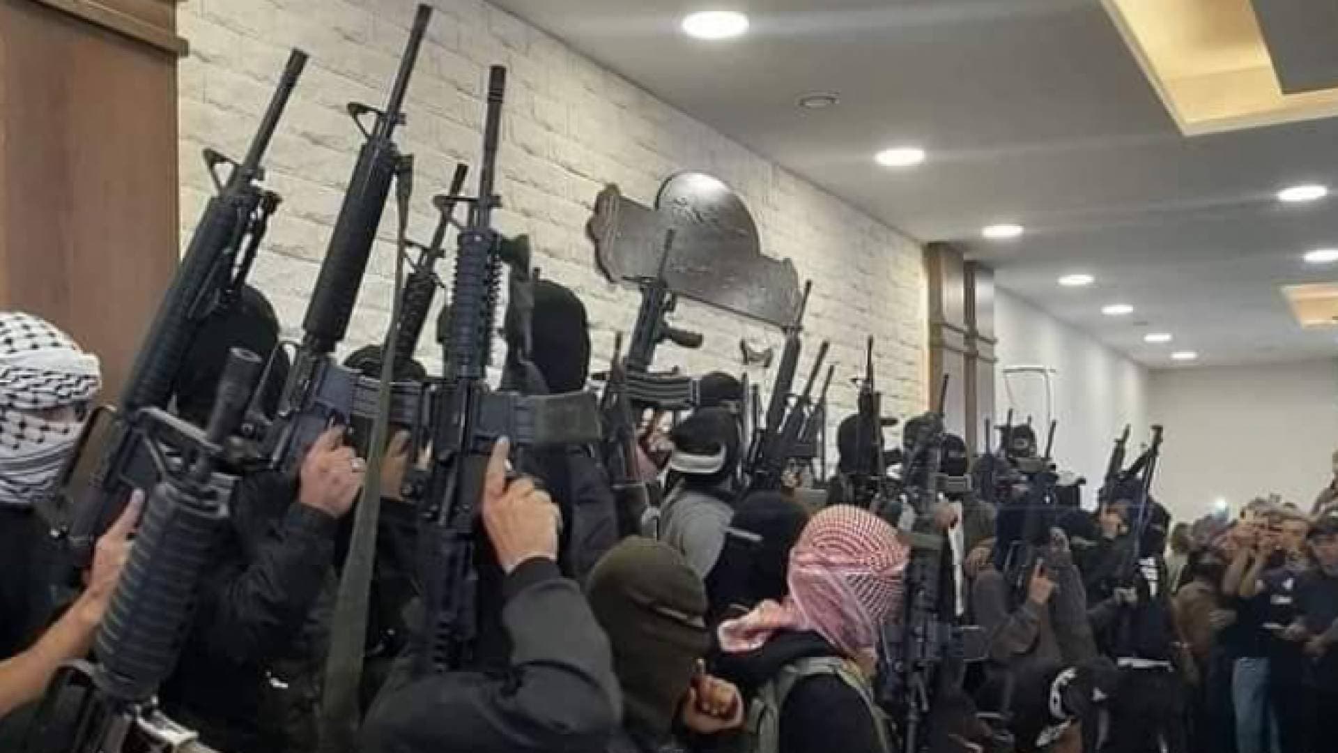 عائلة الجعبري في الخليل تمهل لجنة عشائرية شكلها الرئيس ٤٨ ساعة حل خلافها