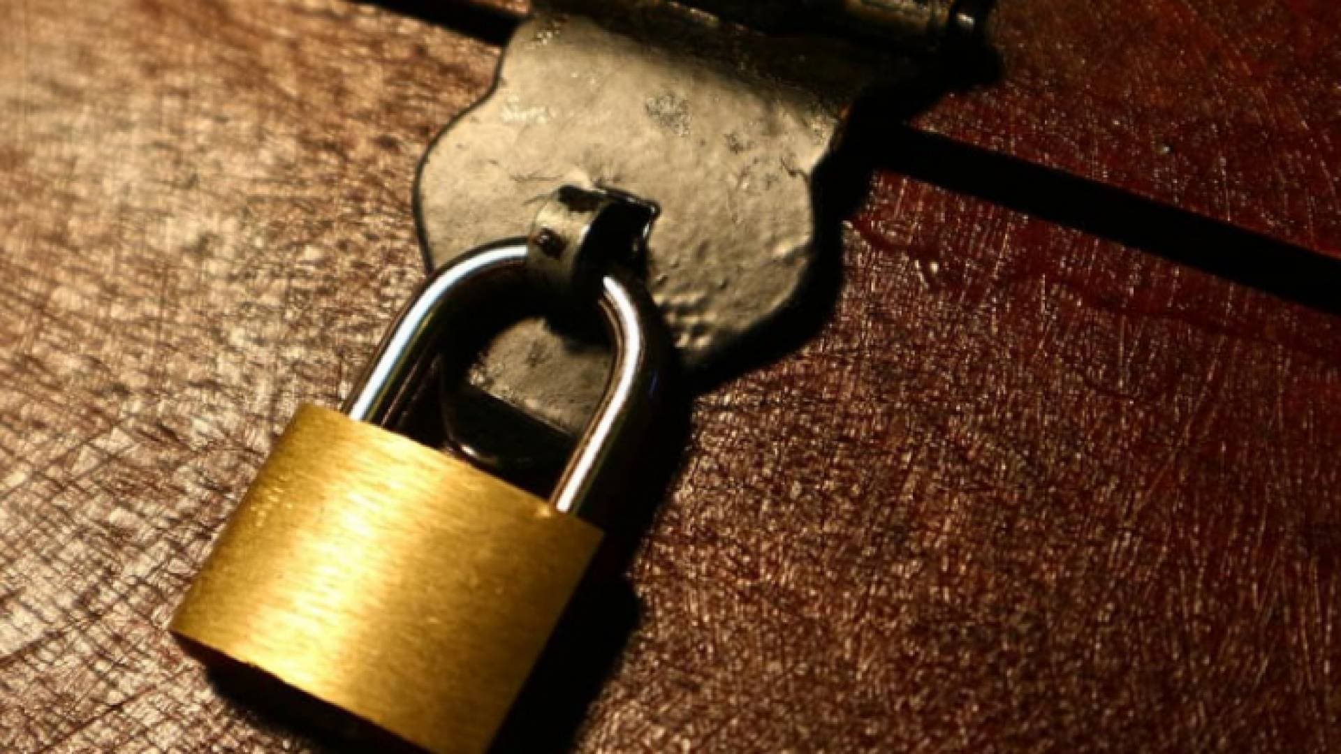 إغلاق ٣ منشآت وإنذار ومخالفة ٥٣ أخرى لعدم إلتزامها بالتدابير الوقائية