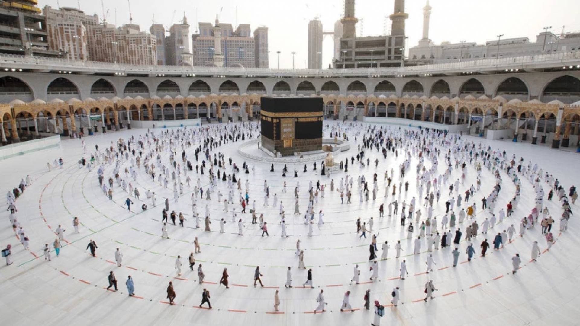 "الأوقاف" توضح لرؤيا آلية التسجيل لأداء مناسك العمرة