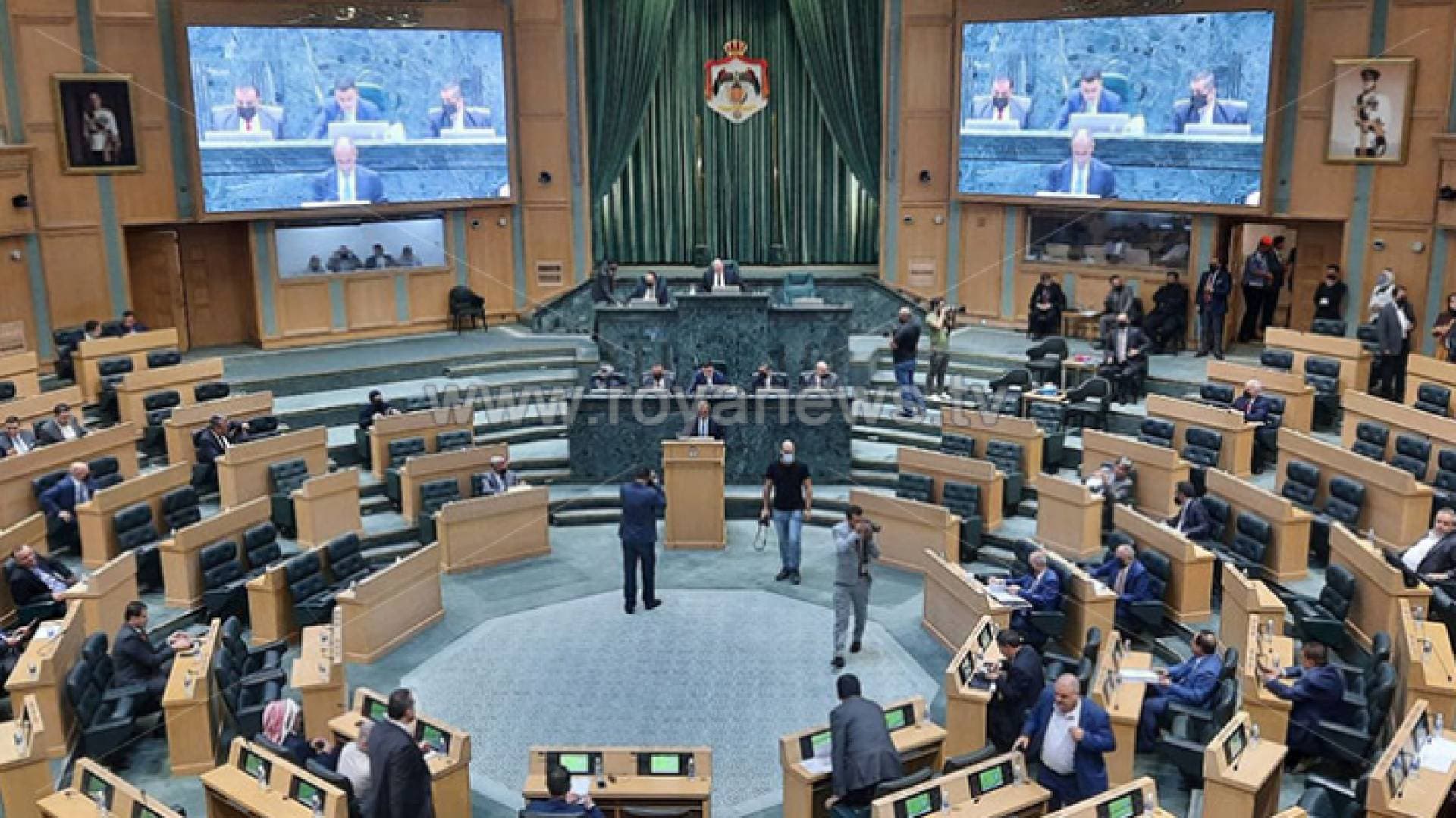 مجادلة تحت قبة البرلمان حول قانون أمانة عمان - فيديو