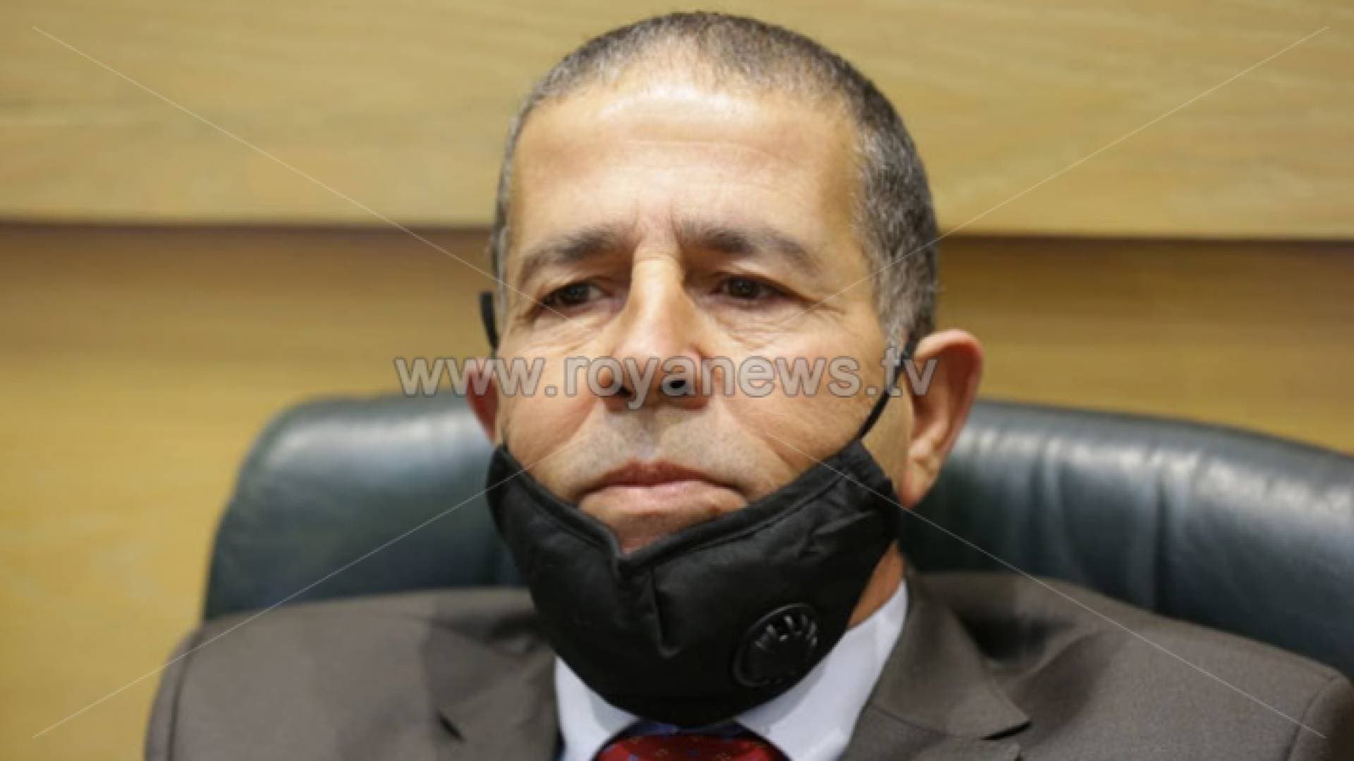 النائب عبيدات يوجه اتهامات بالرشوة لموظفين في أمانة عمان