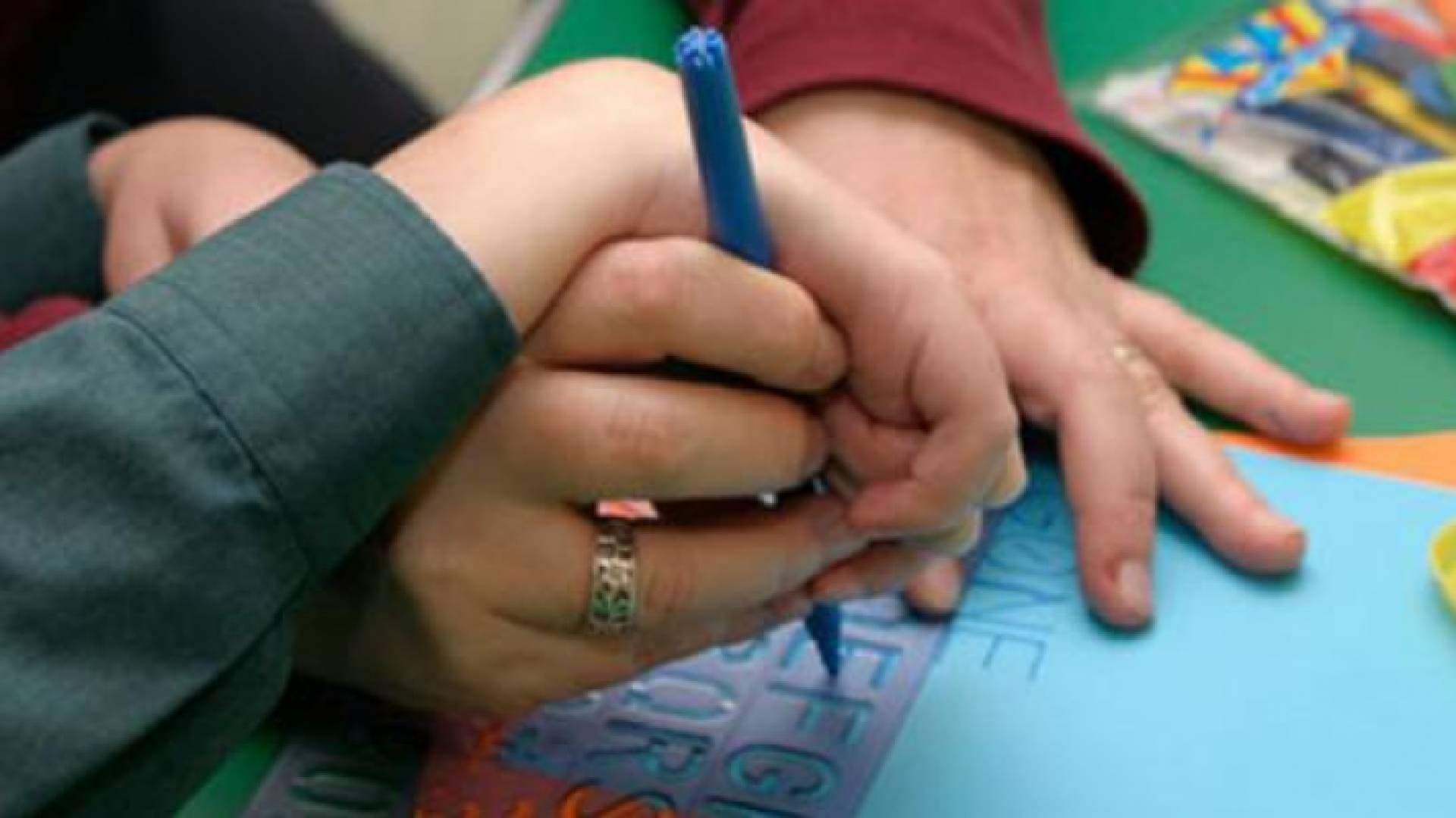 بالفيديو.. تعليم طارد: تحقيق استقصائي يكشف حرمان الأشخاص ذوي الإعاقة من حقهم في التعليم في الأردن