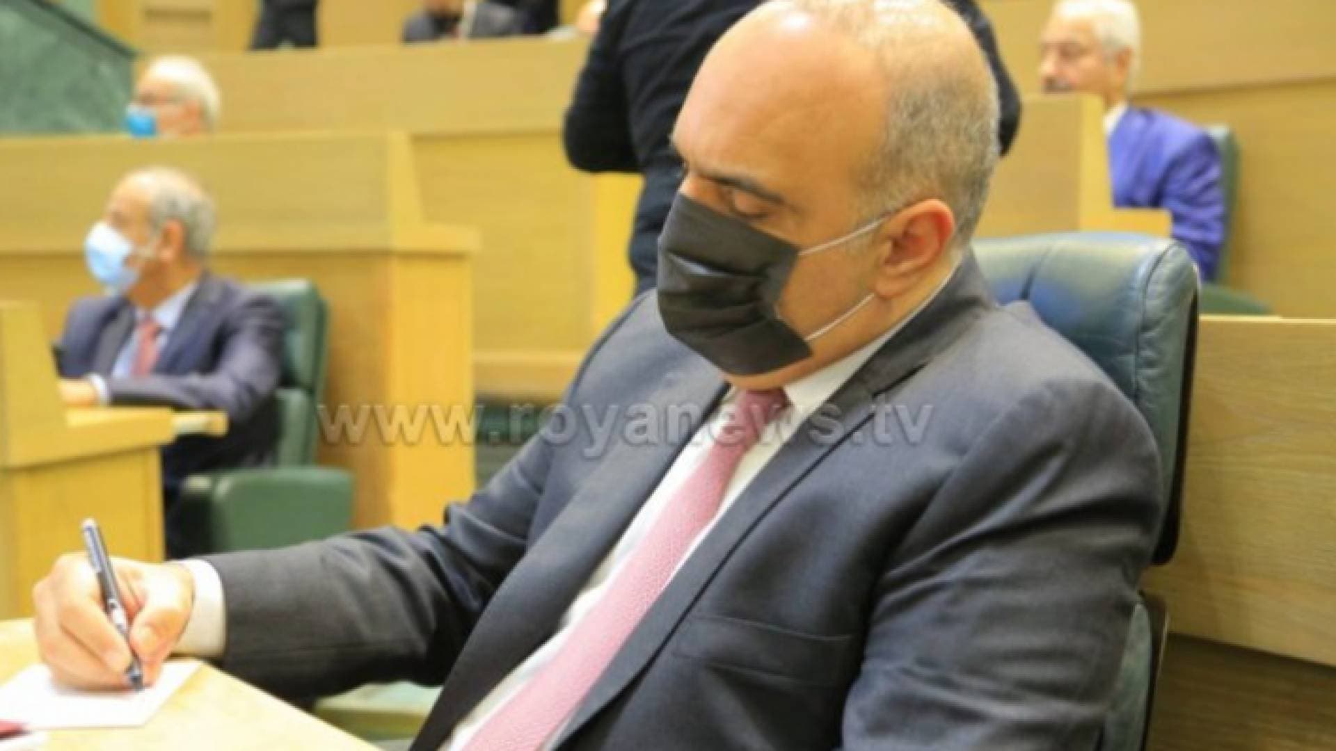 رئيس الوزراء يصدر البلاغ رقم ٤٢.. تفاصيل