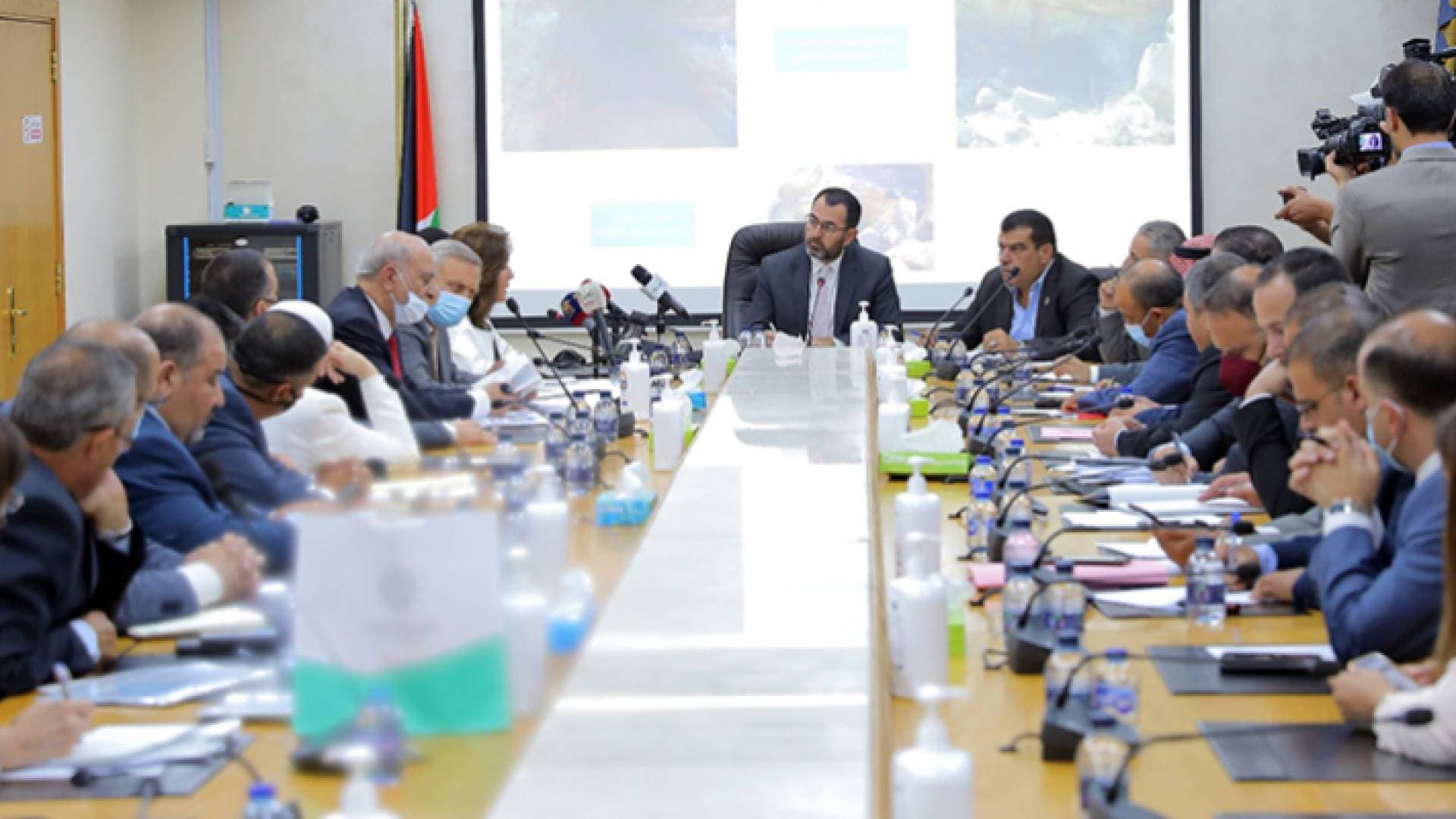 زواتي: الاستثمار بالنحاس سيوفر ألف فرصة عمل.. و٤٠ مليون طن بالمنطقة الشمالية