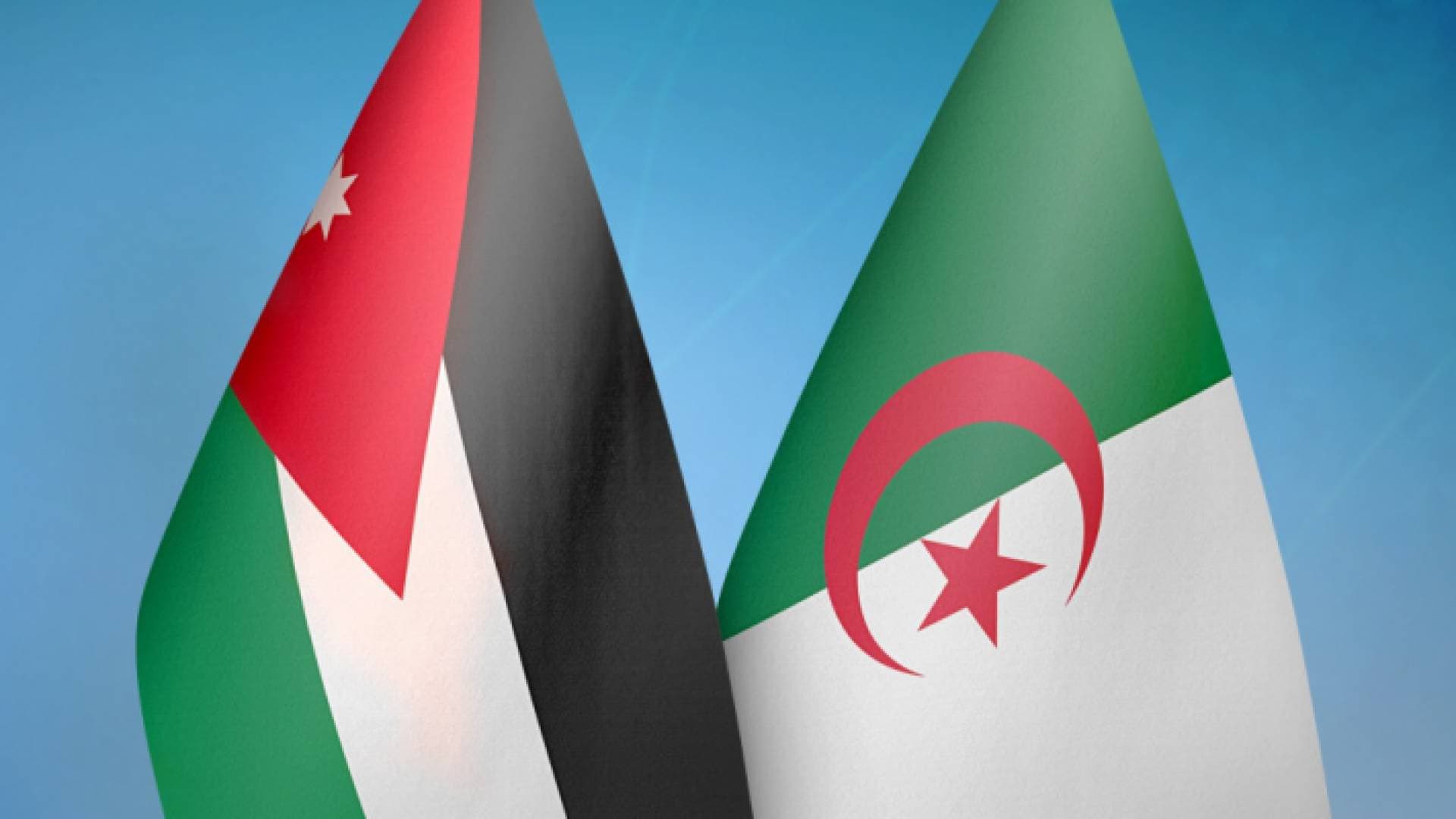 طلبة طب أردنيون في الجزائر يناشدون الحكومة عبر "رؤيا": مستقبلنا الدراسي مهدد