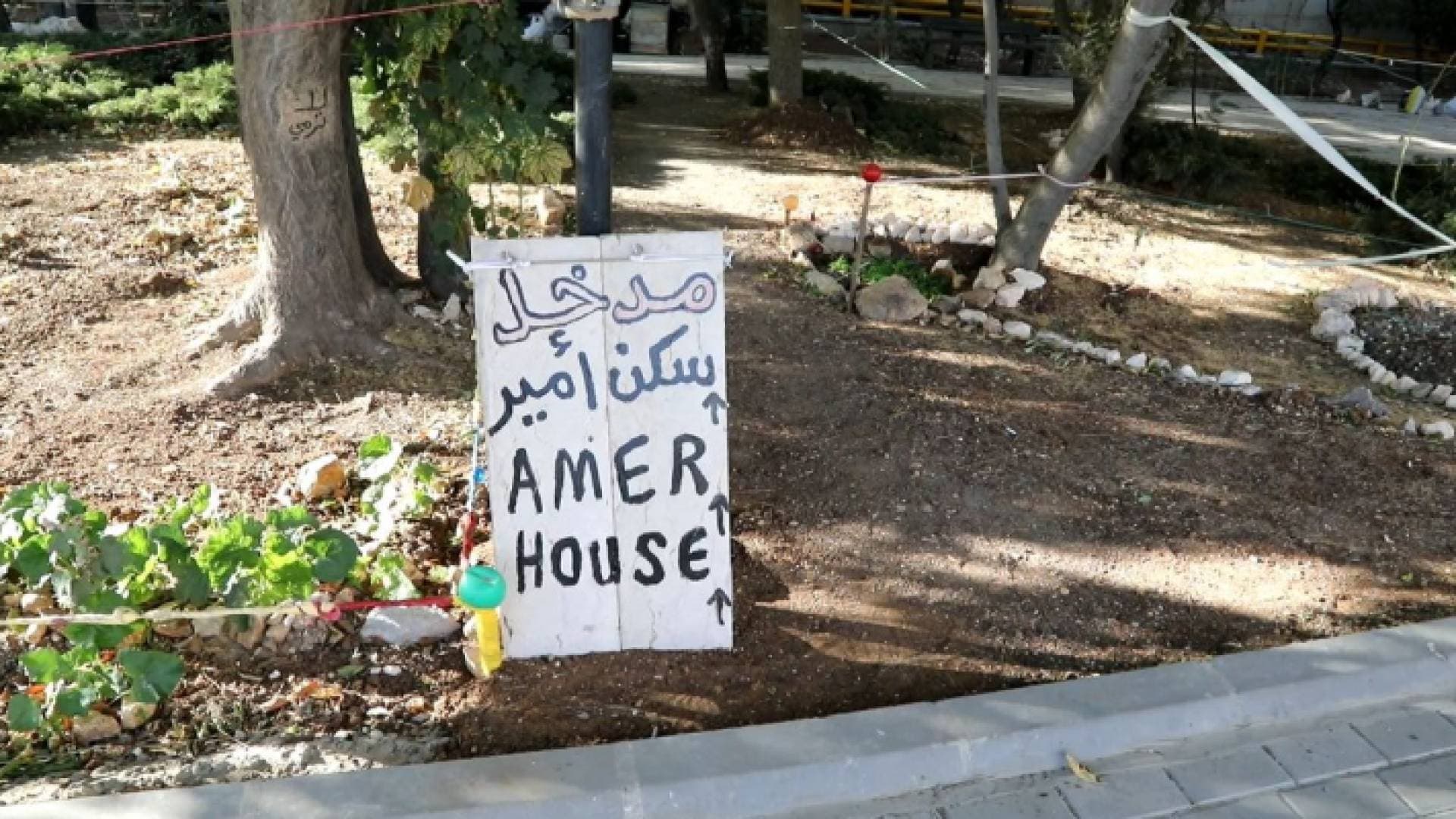 ما قصة "أمير" رجل الدوار الخامس في عمان؟ - تفاصيل وفيديو