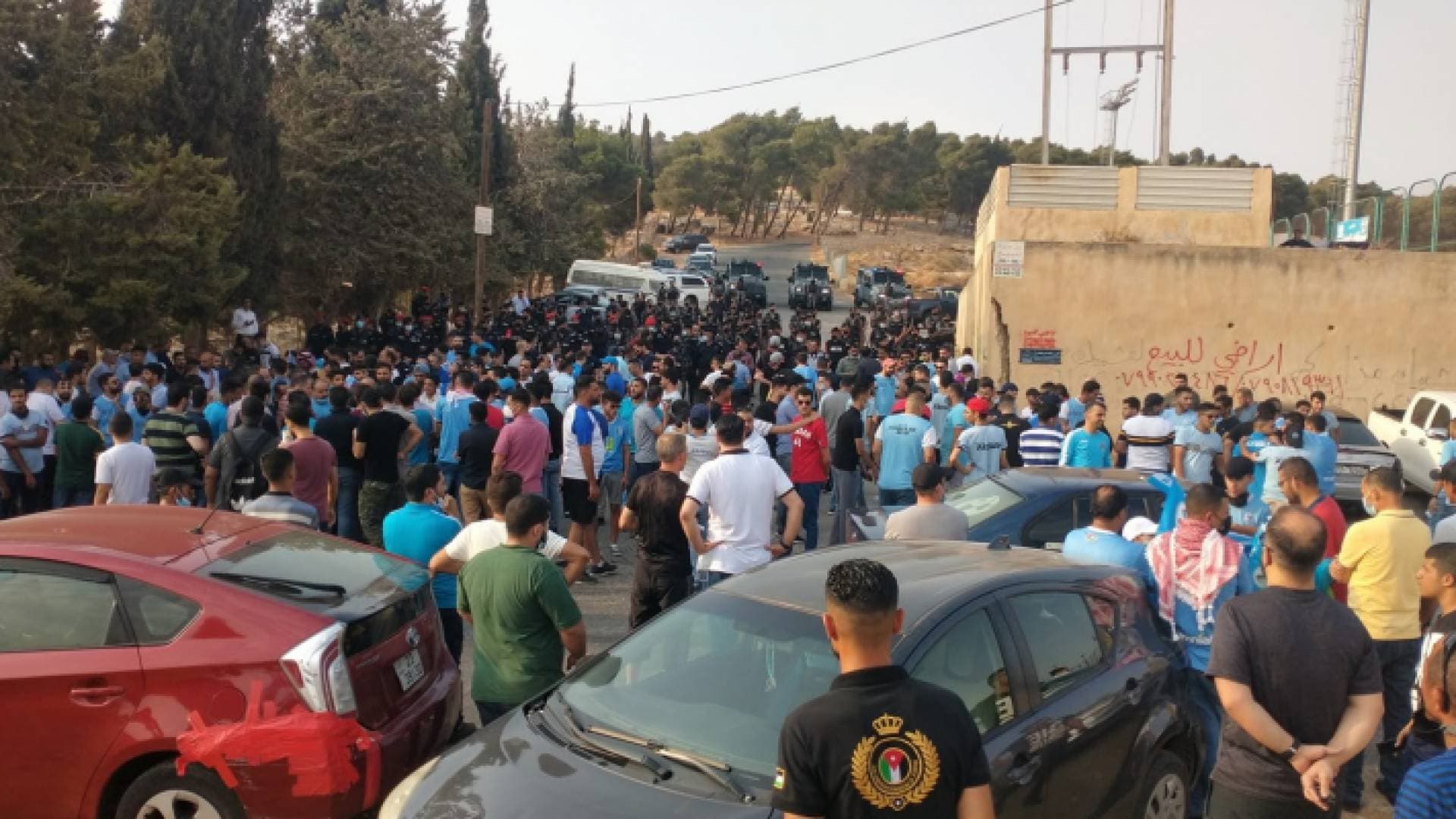 بالفيديو.. وقفة احتجاجية ثالثة لجماهير الفيصلي للمطالبة برحيل مجلس إدارة النادي